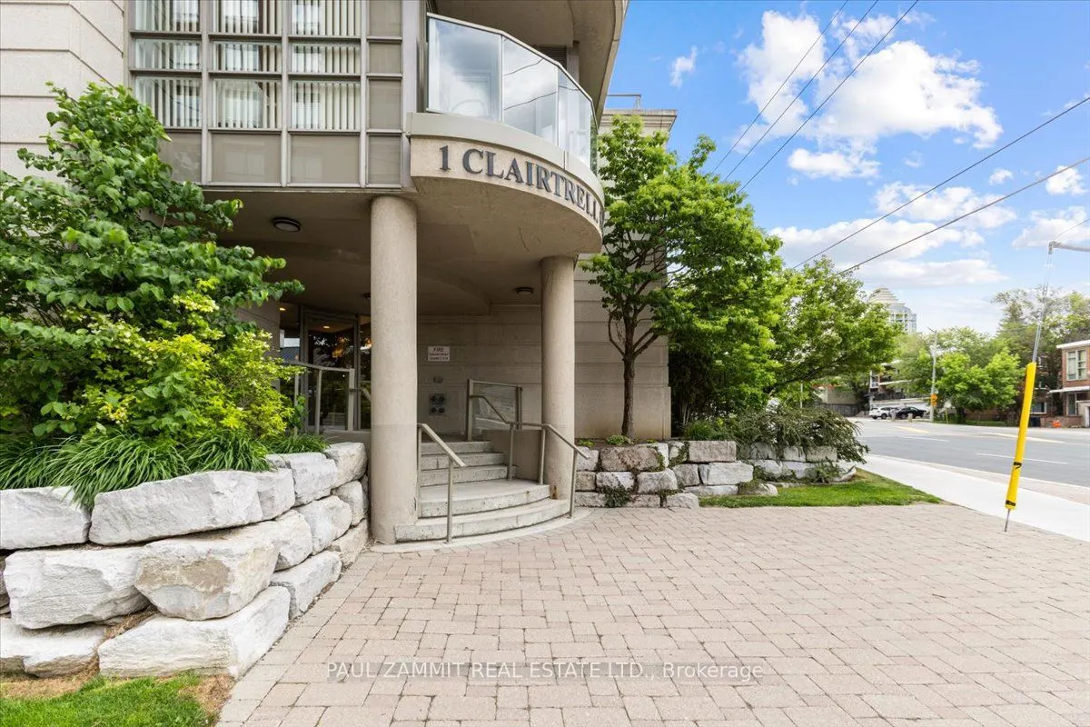 1 Clairtrell Road, #101