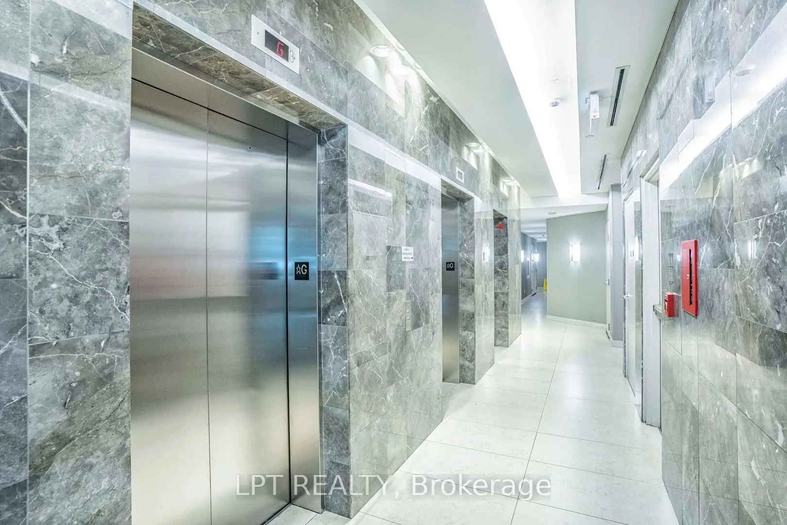215 Fort York Boulevard, #217