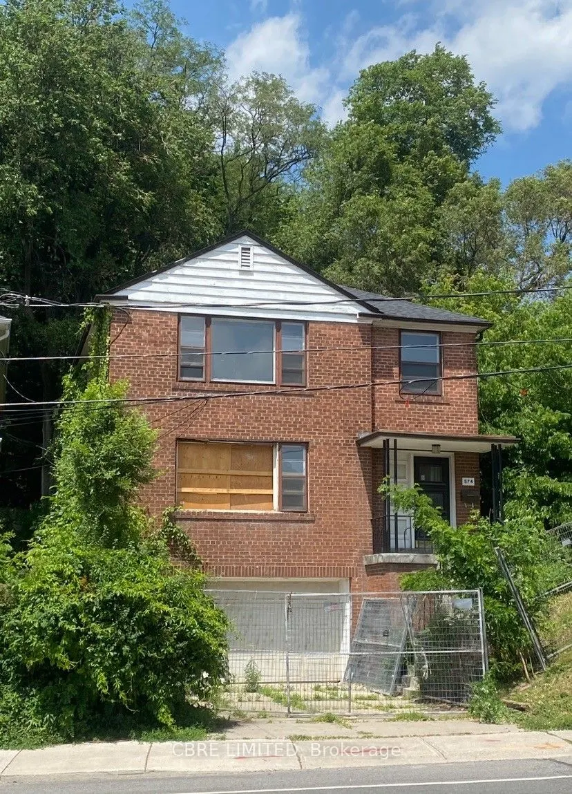 574 Davenport Road