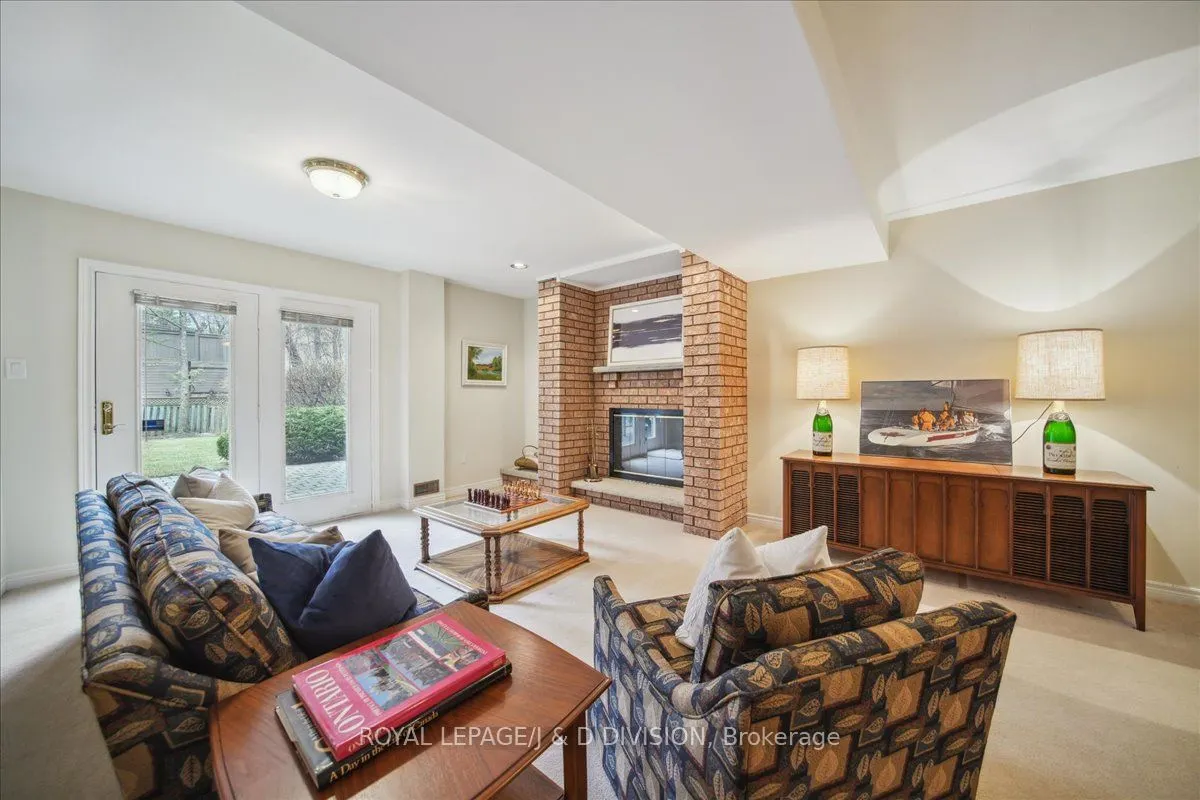 2 Ivor Road