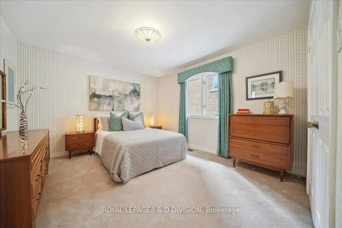 2 Ivor Road