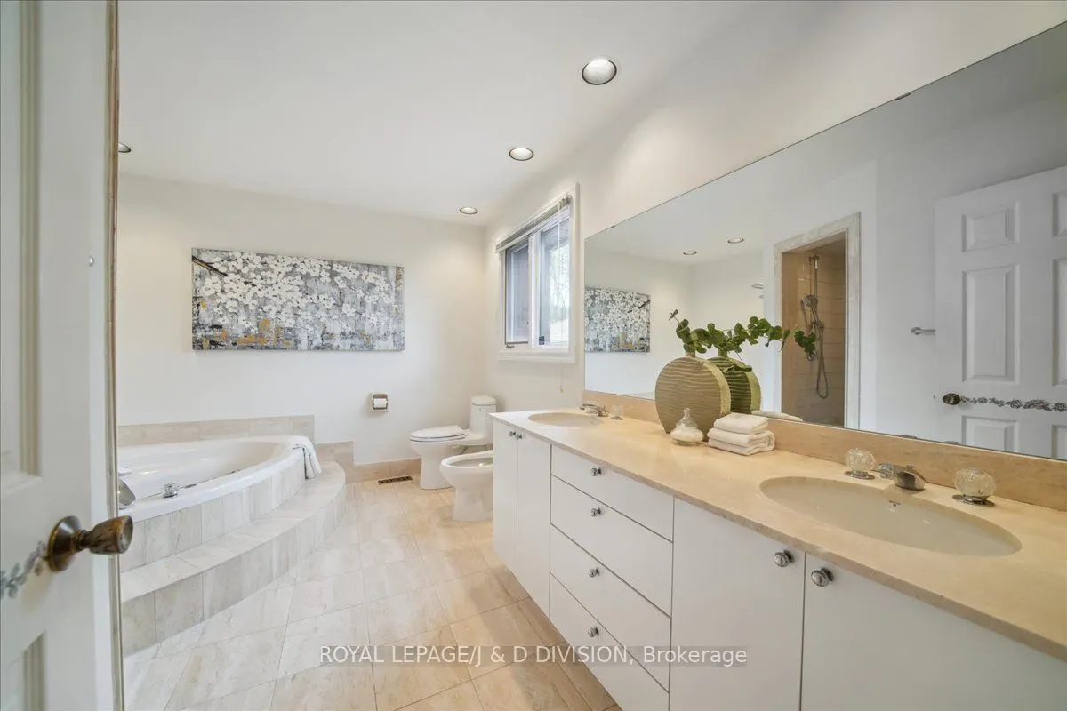 2 Ivor Road