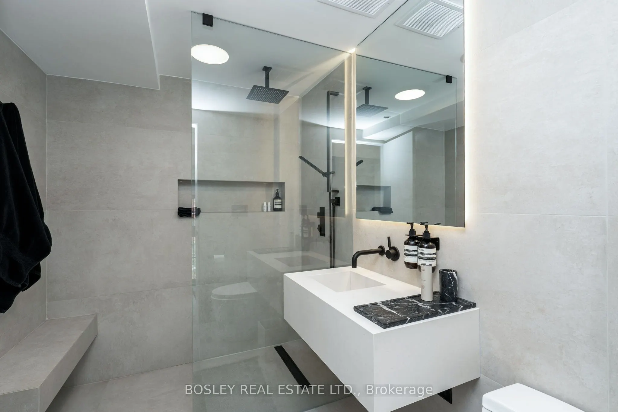 183 Dovercourt Road, #306