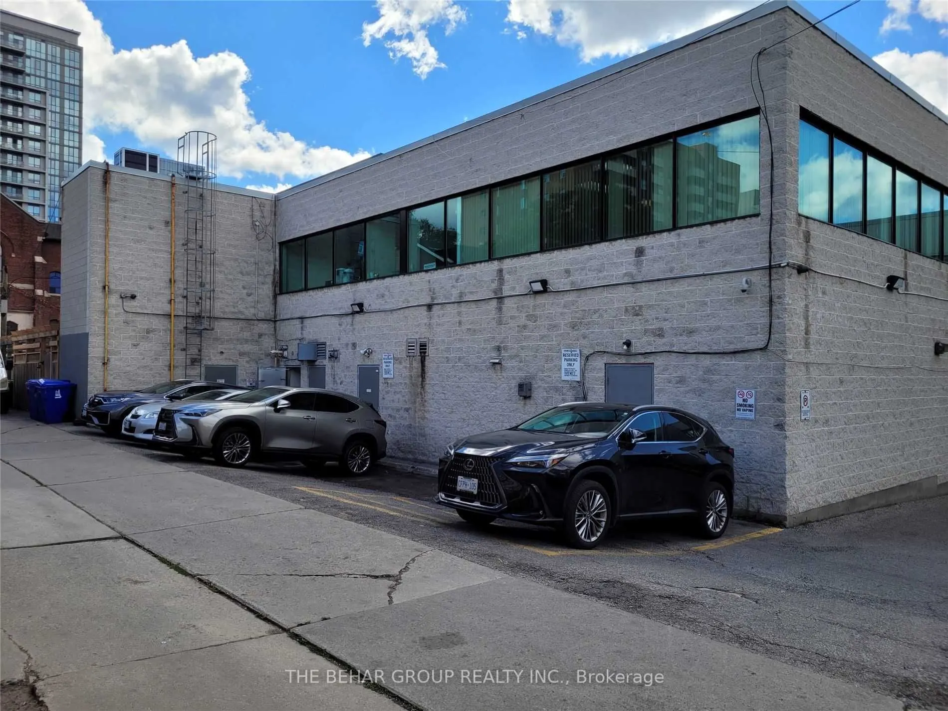 550 St. Clair Avenue W, #204