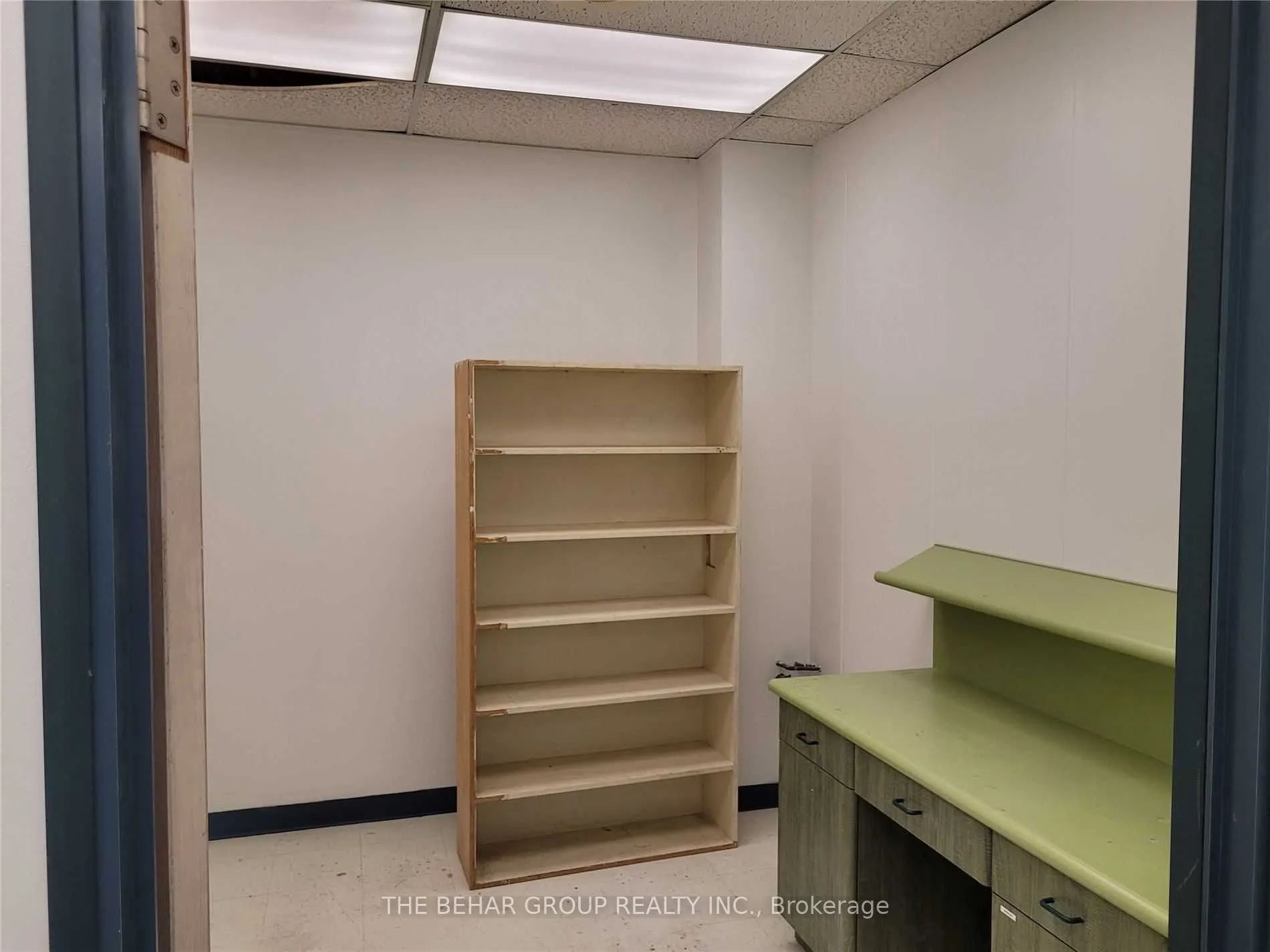 550 St. Clair Avenue W, #204