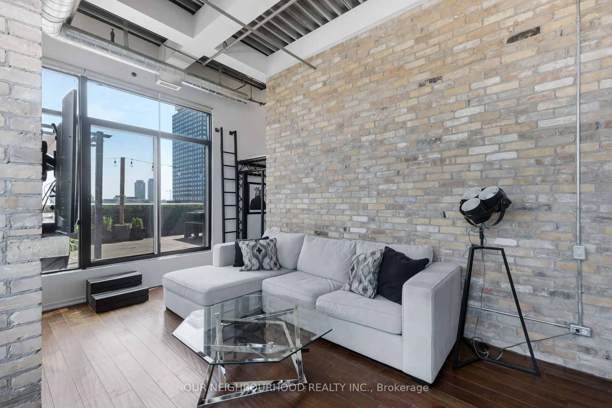 736 Dundas Street E, #PH2