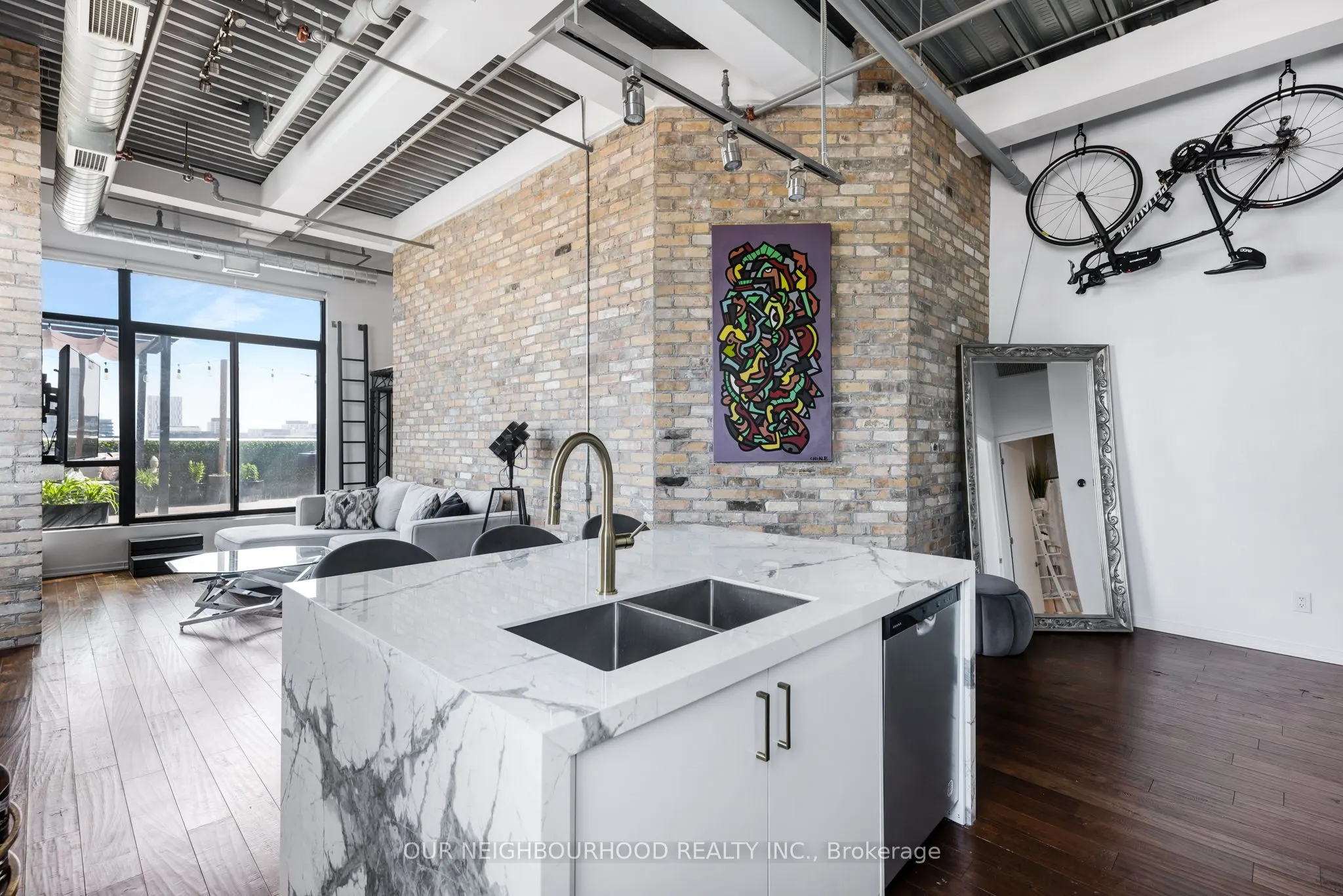 736 Dundas Street E, #PH2