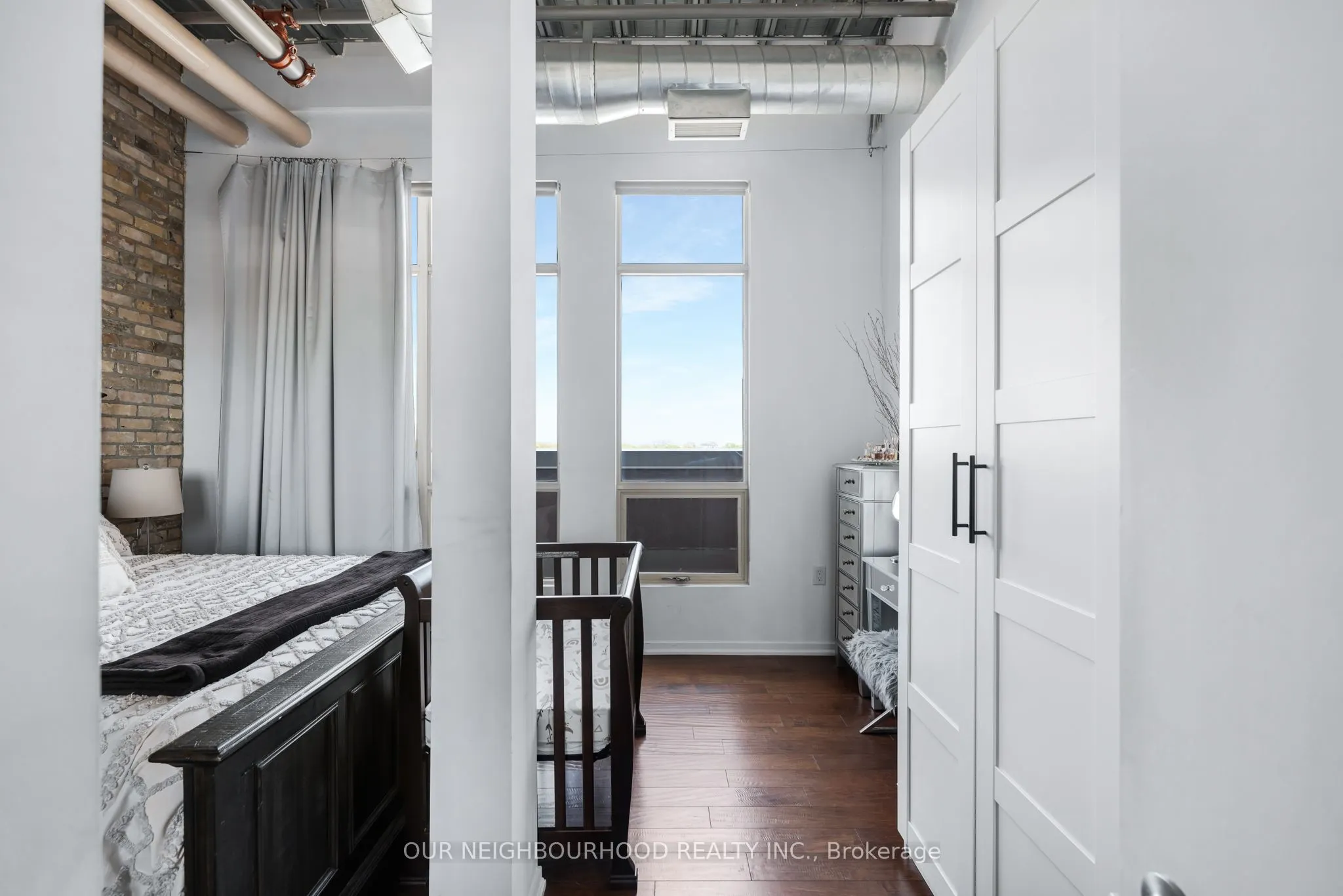 736 Dundas Street E, #PH2