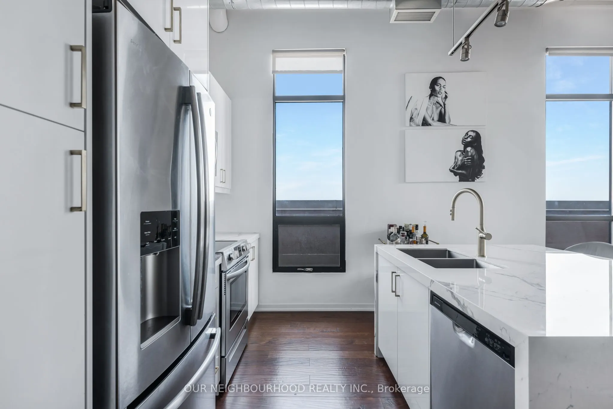 736 Dundas Street E, #PH2