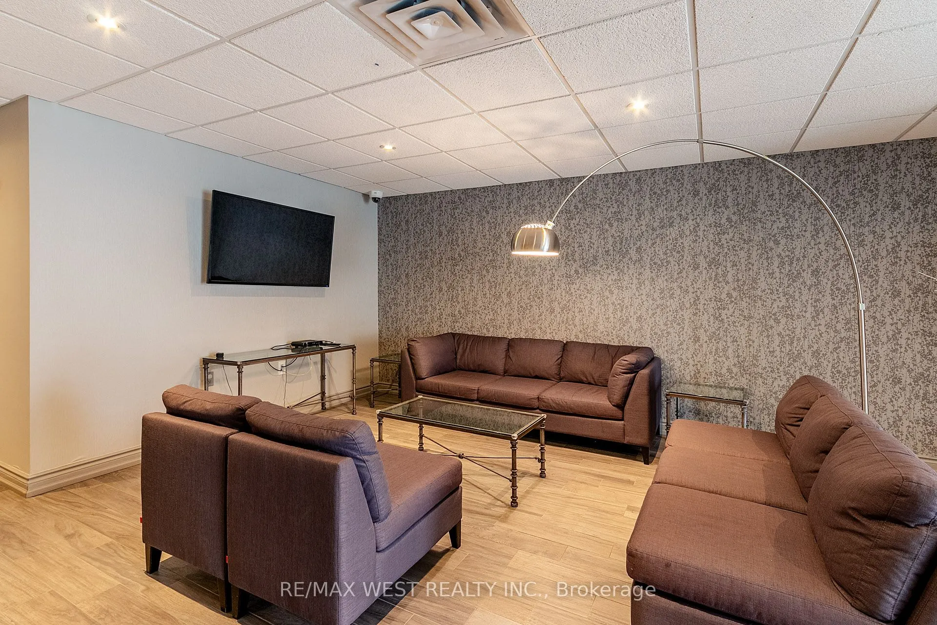 330 Adelaide Street E, #302