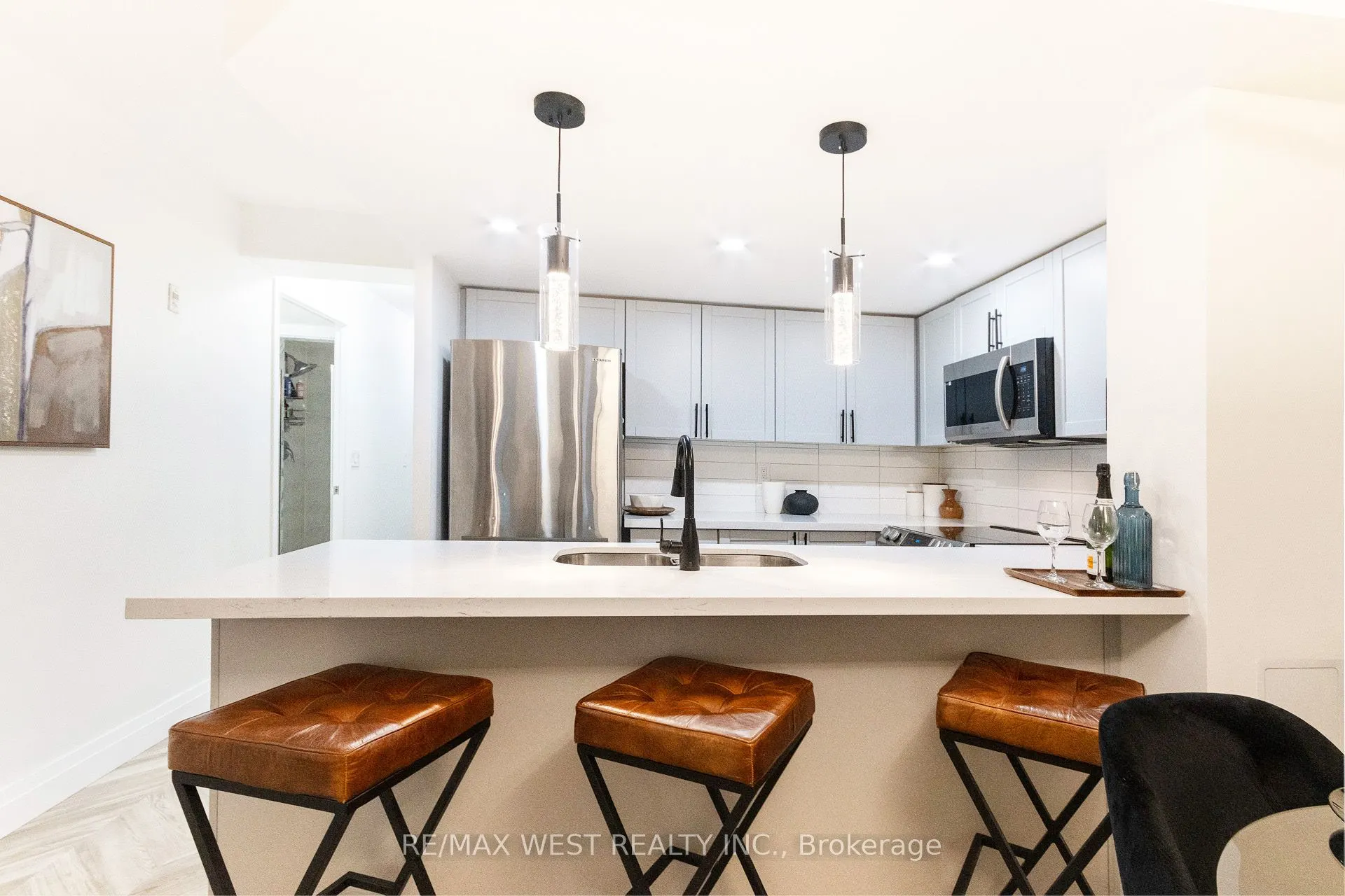 330 Adelaide Street E, #302