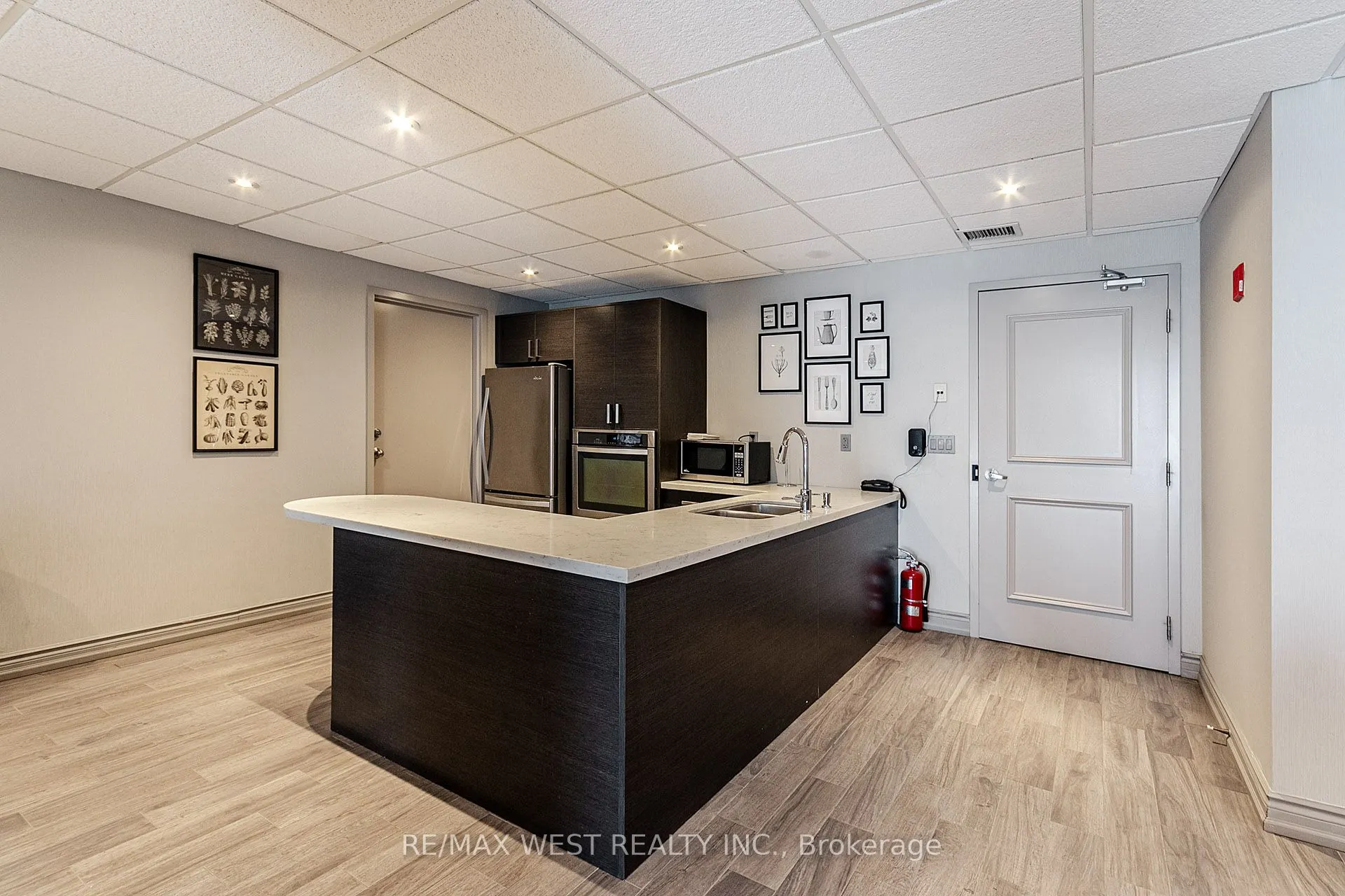 330 Adelaide Street E, #302