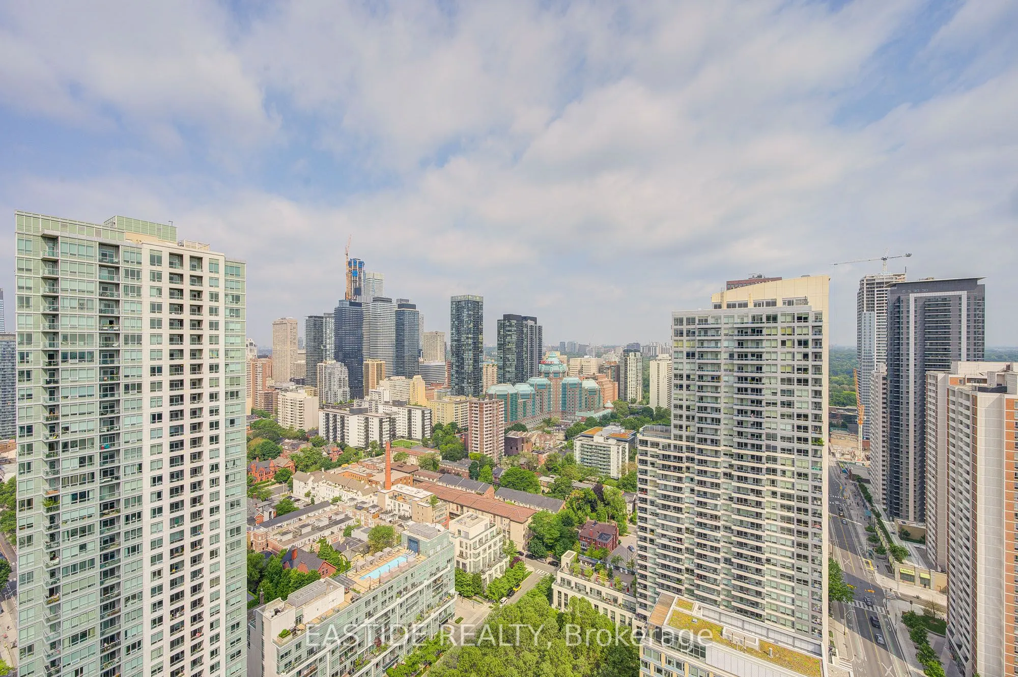 159 Wellesley Street E, #3301