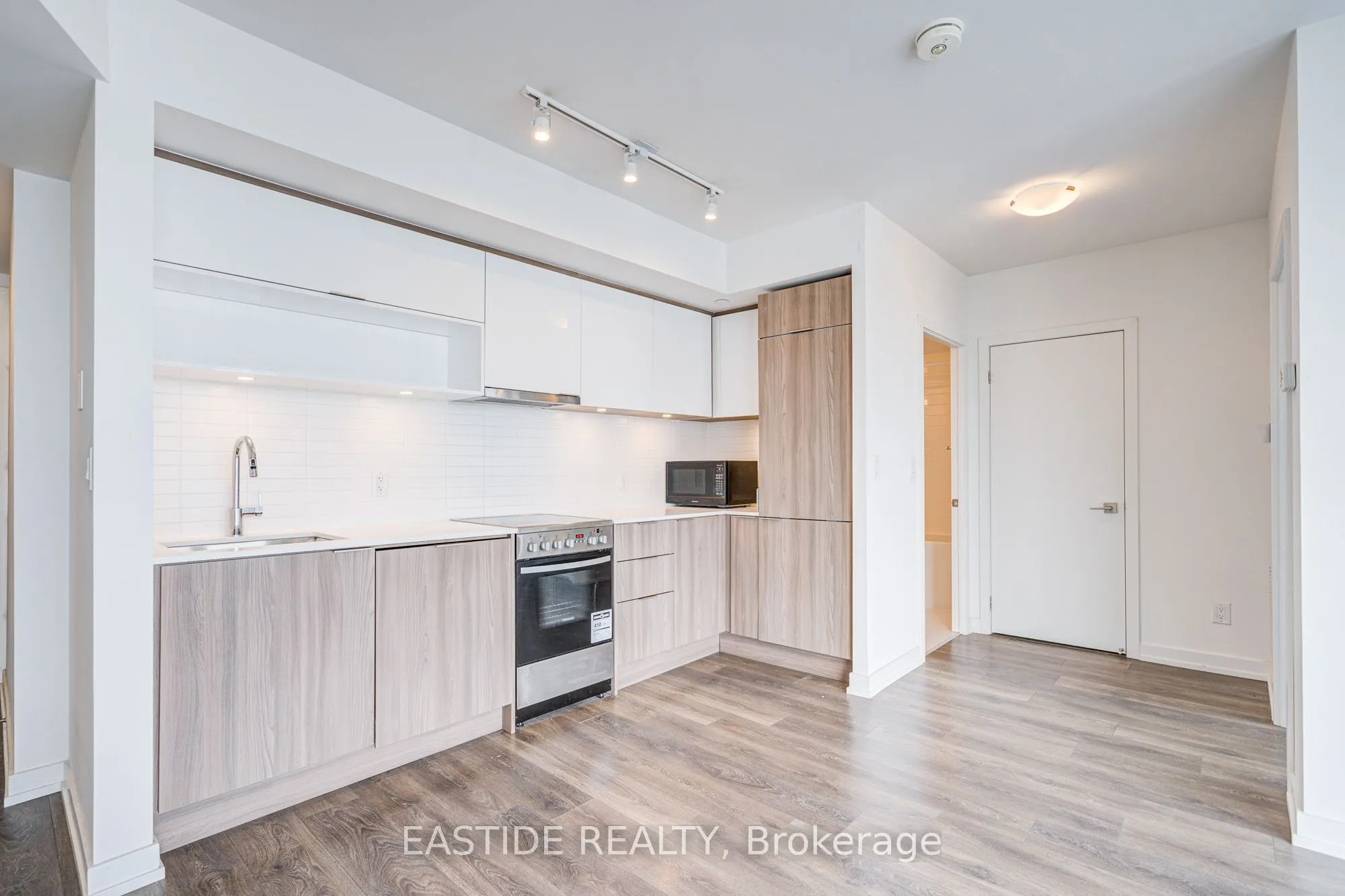 159 Wellesley Street E, #3301