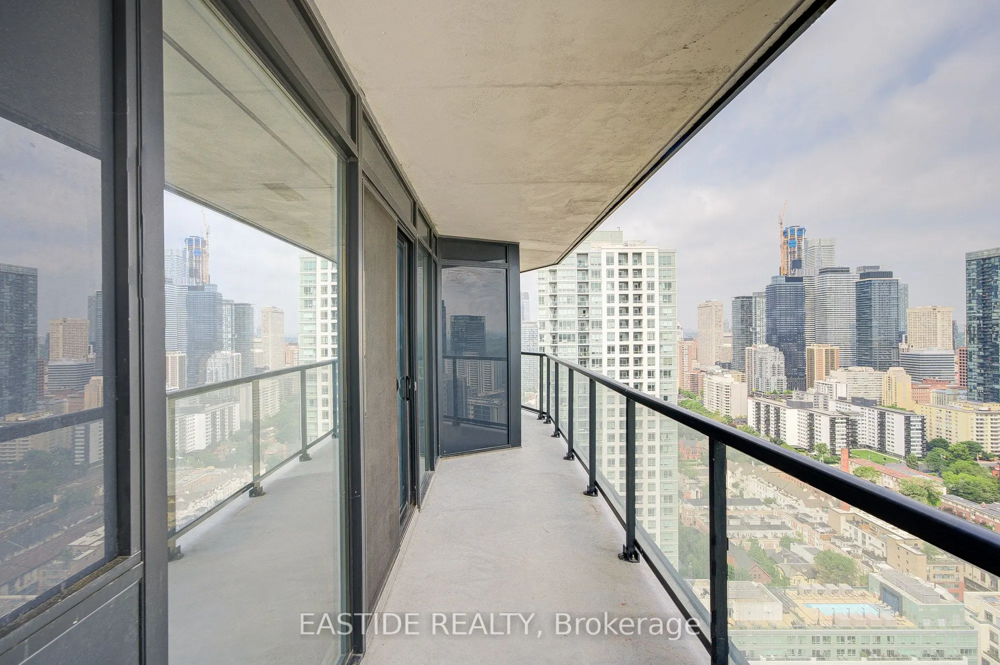 159 Wellesley Street E, #3301