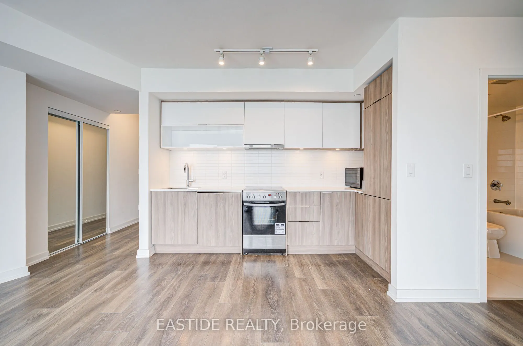 159 Wellesley Street E, #3301