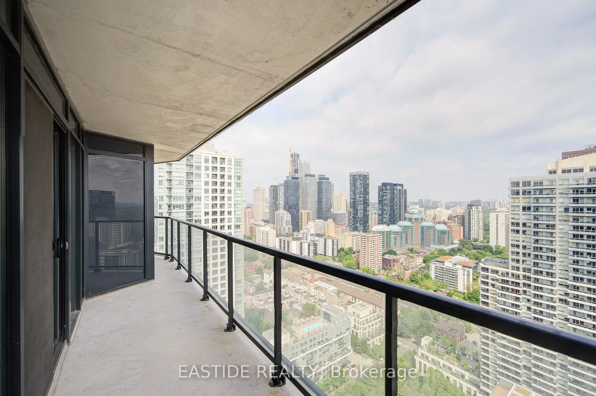 159 Wellesley Street E, #3301