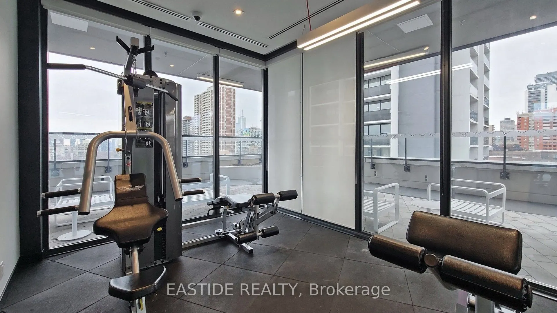 159 Wellesley Street E, #3301