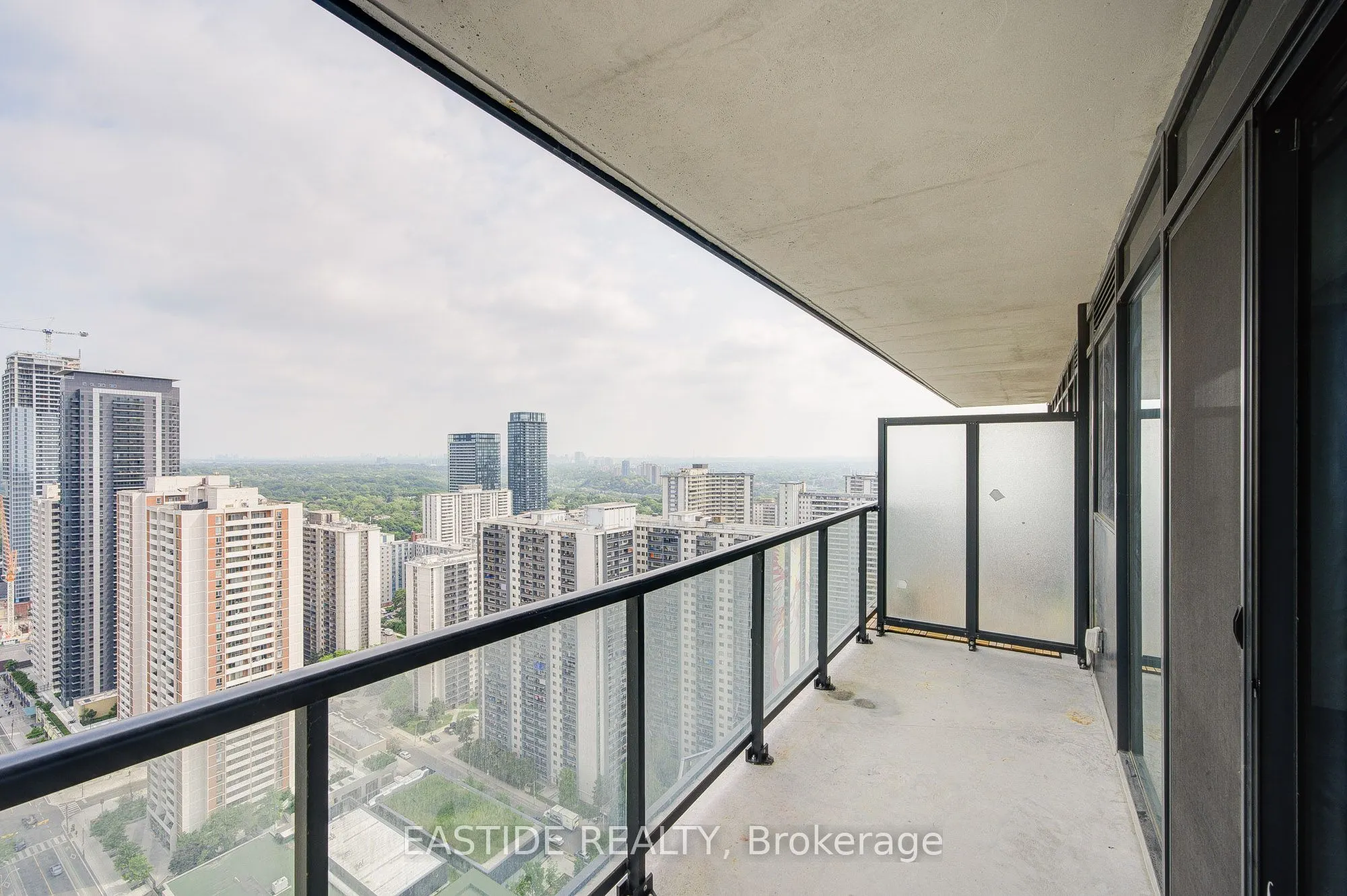 159 Wellesley Street E, #3301