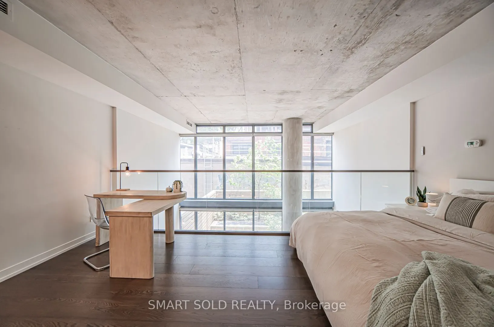 650 King Street W #106