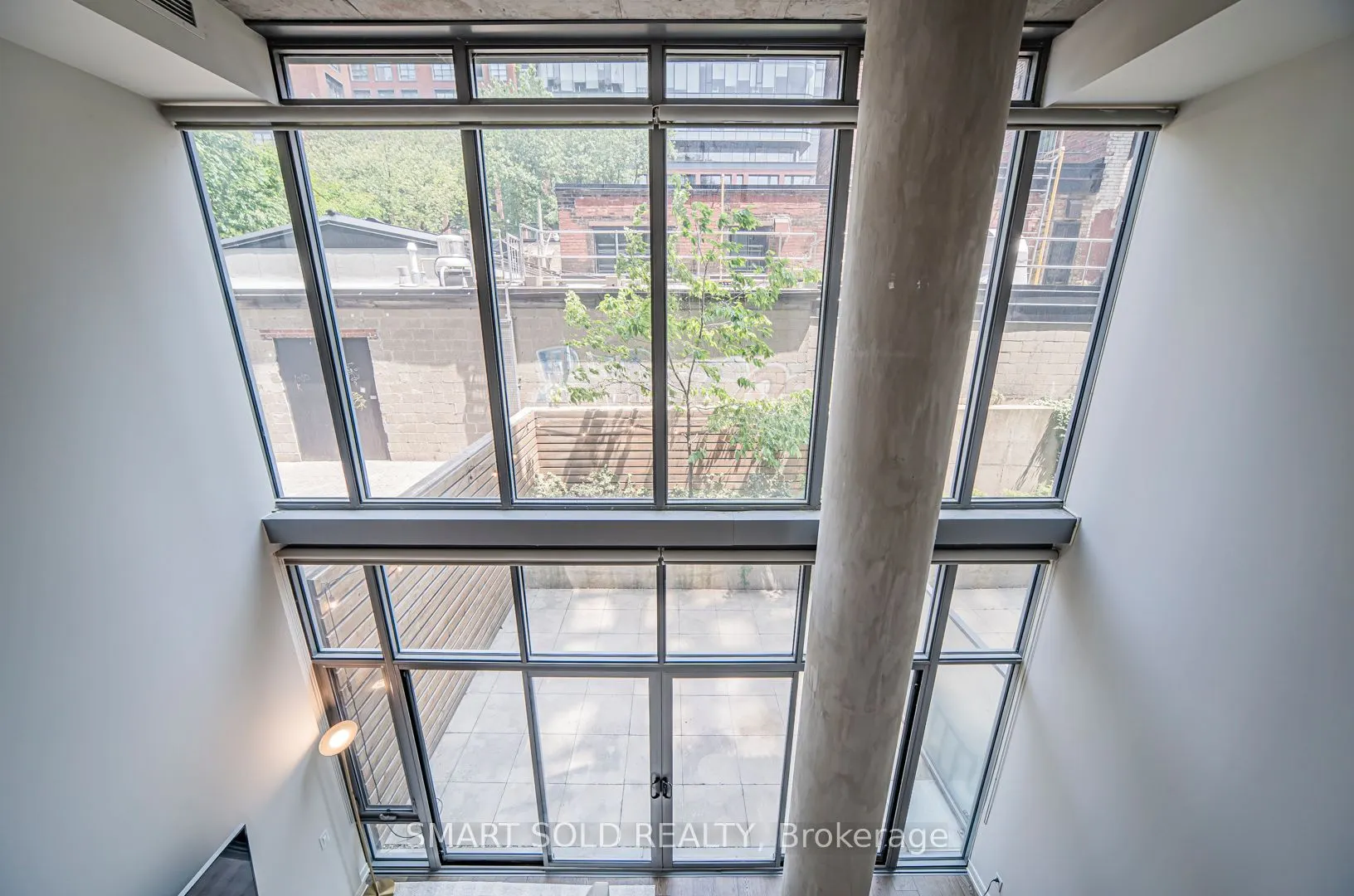 650 King Street W #106