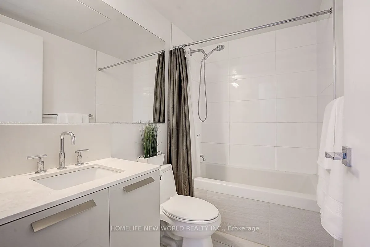 42 Charles Street E, #809