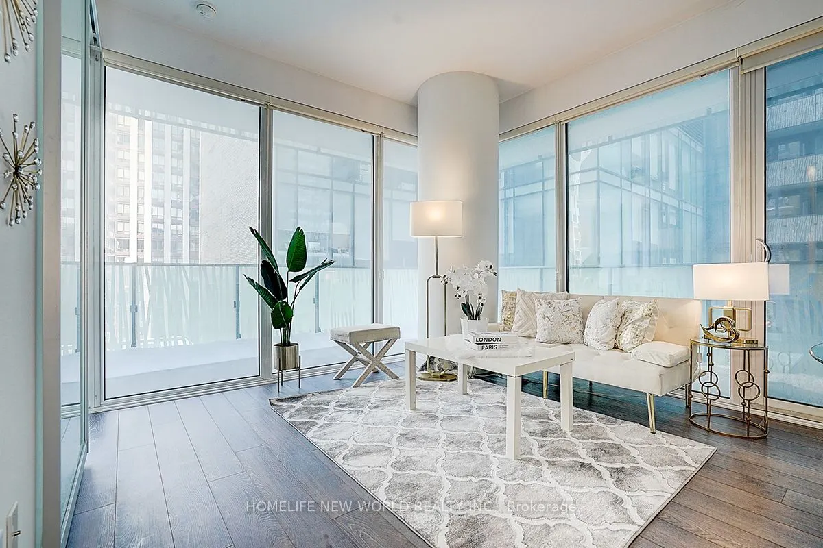 42 Charles Street E, #809