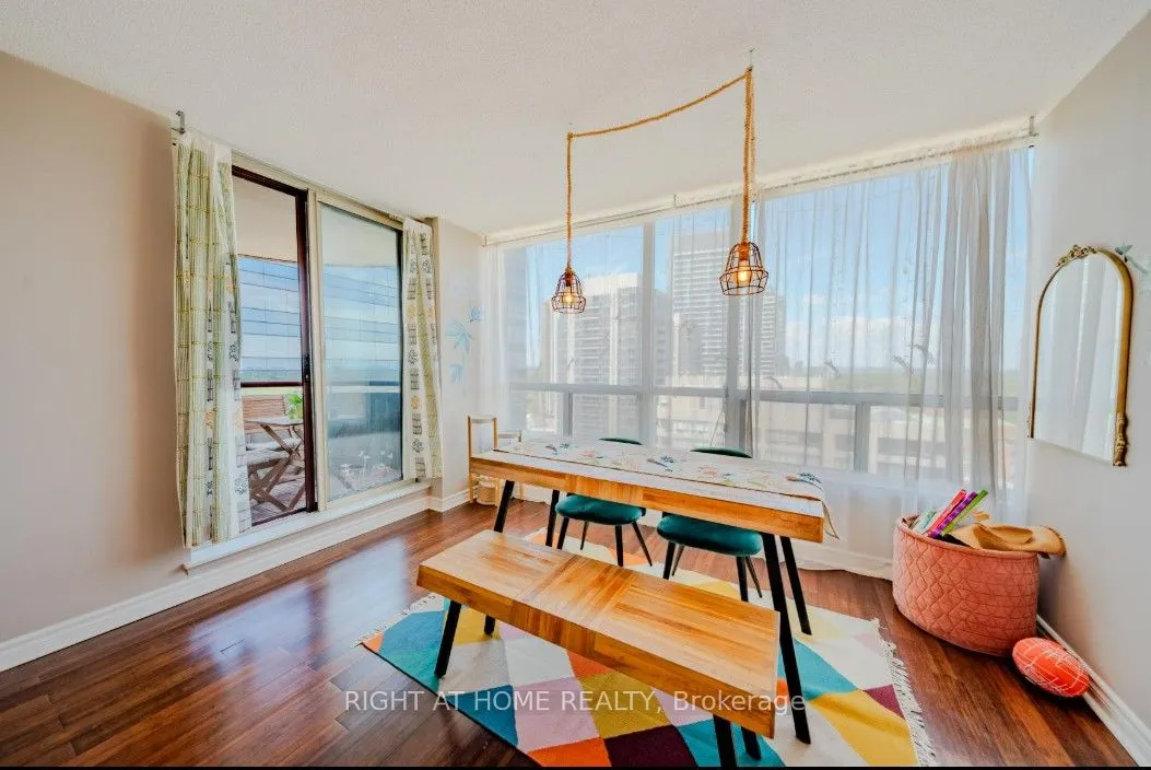 5765 Yonge Street, #PH504