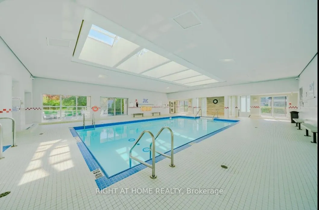 5765 Yonge Street, #PH504