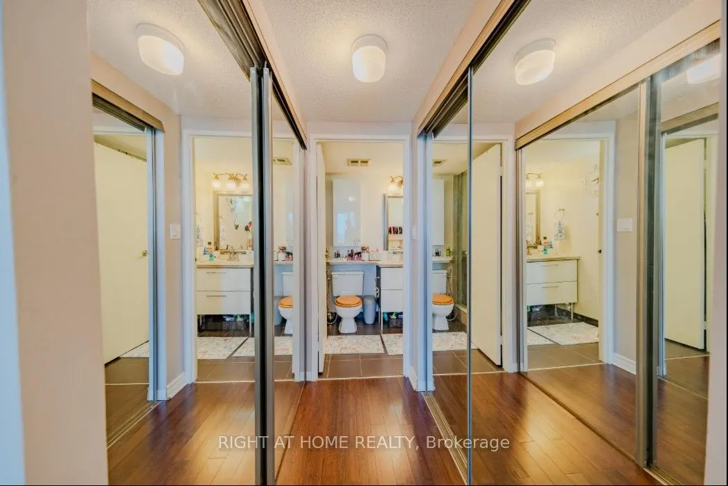 5765 Yonge Street, #PH504