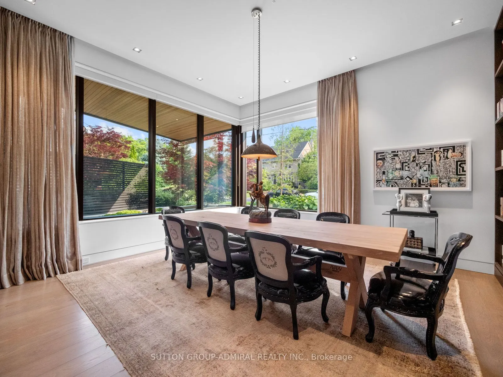 43 Hillholm Road
