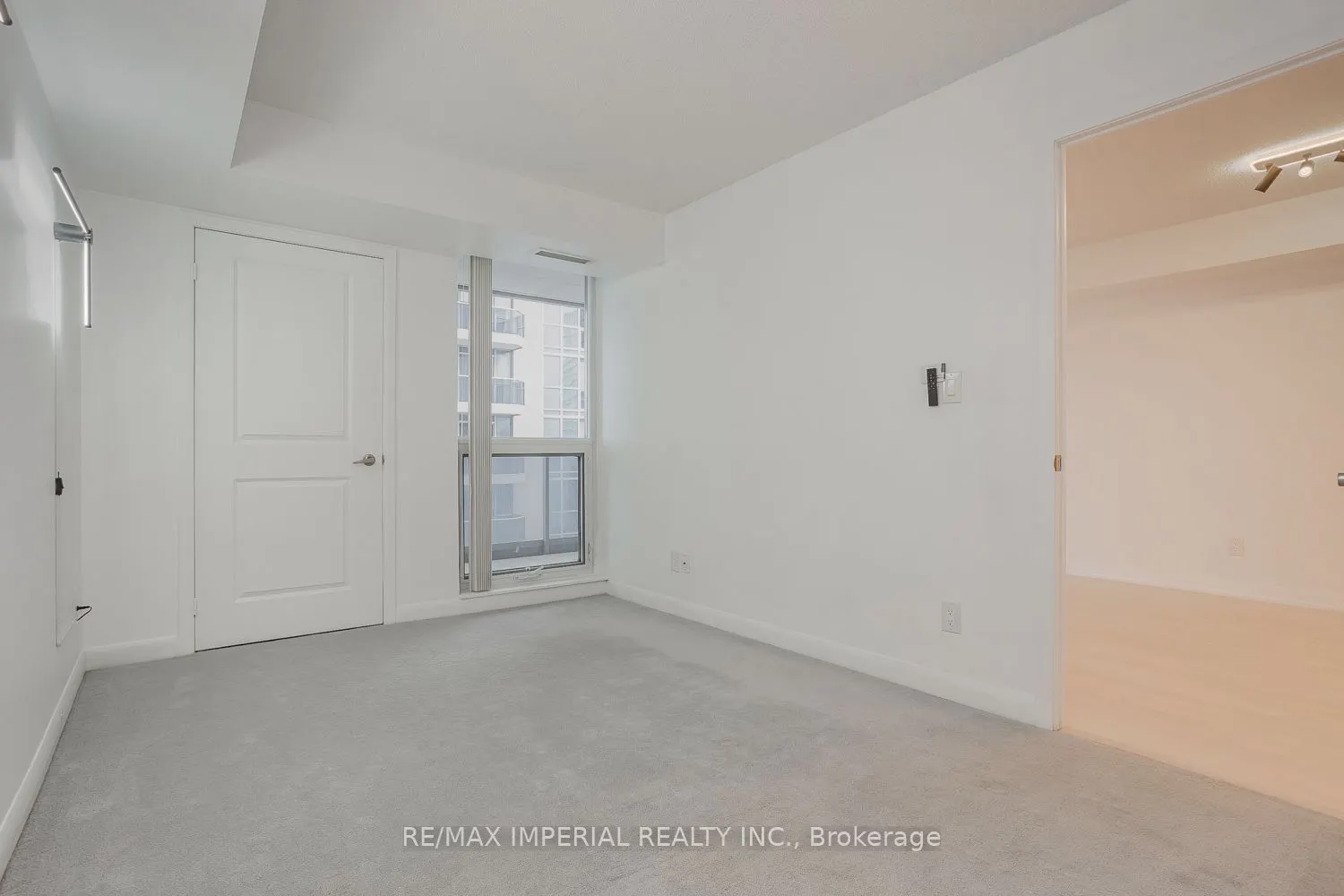 5793 Yonge Street, #2006