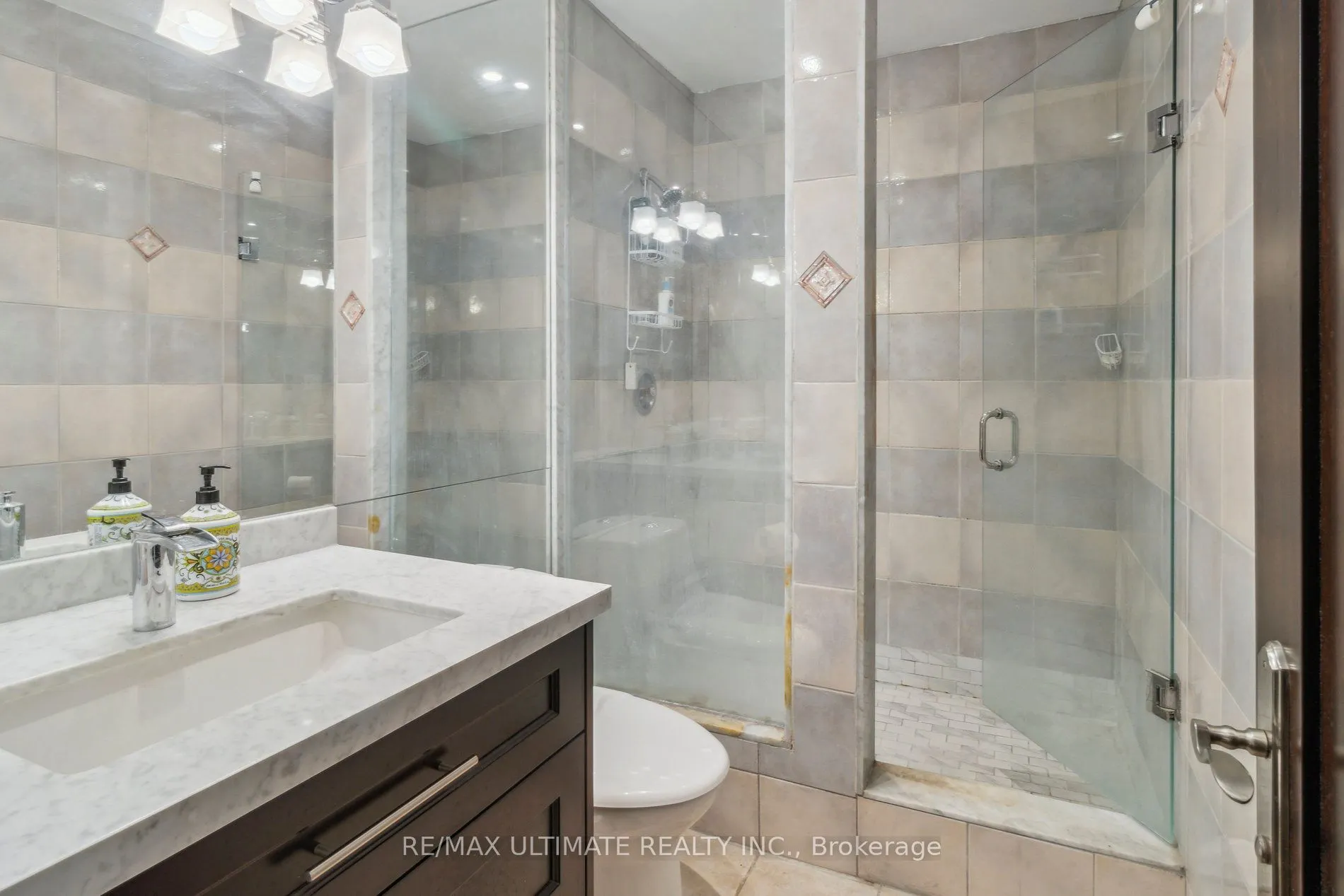 181 Bayview Heights Drive