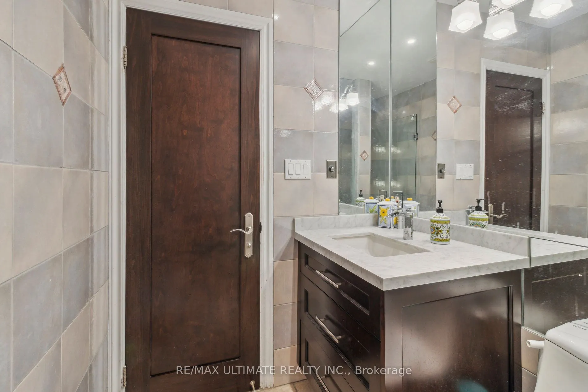 181 Bayview Heights Drive