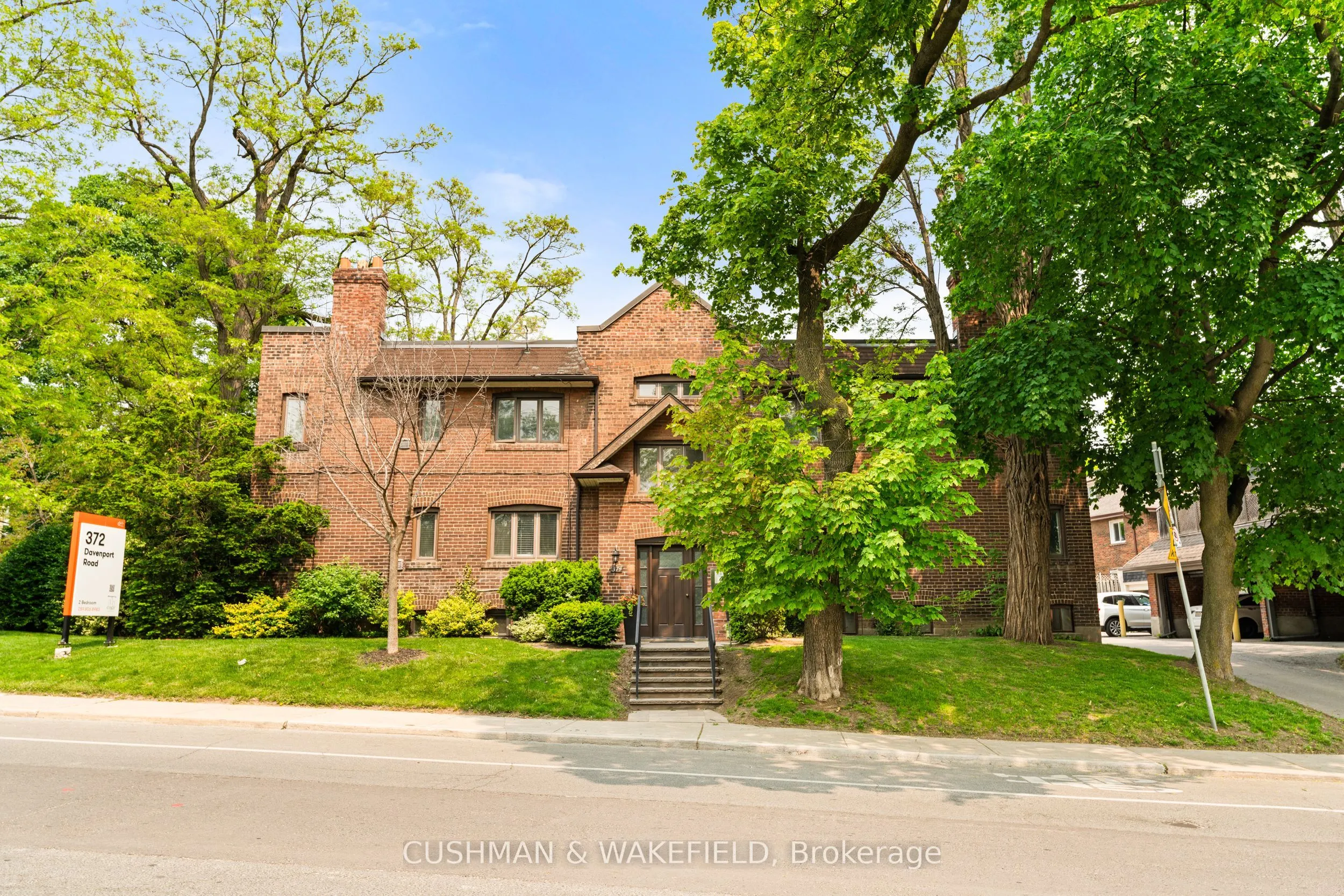 372 Davenport Road