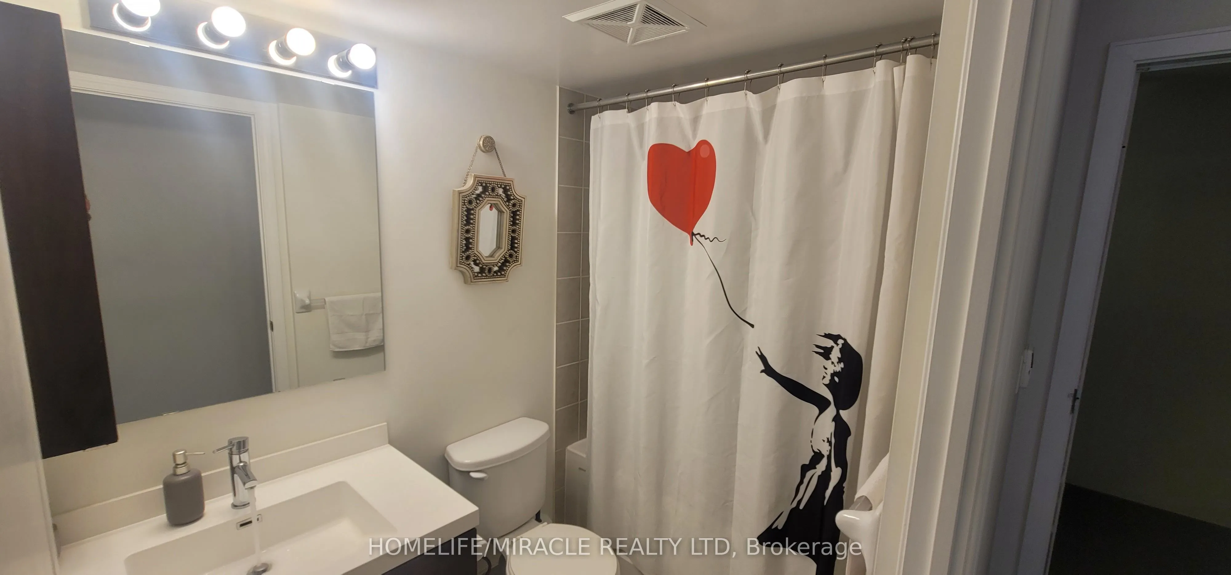 352 Front Street W, #414
