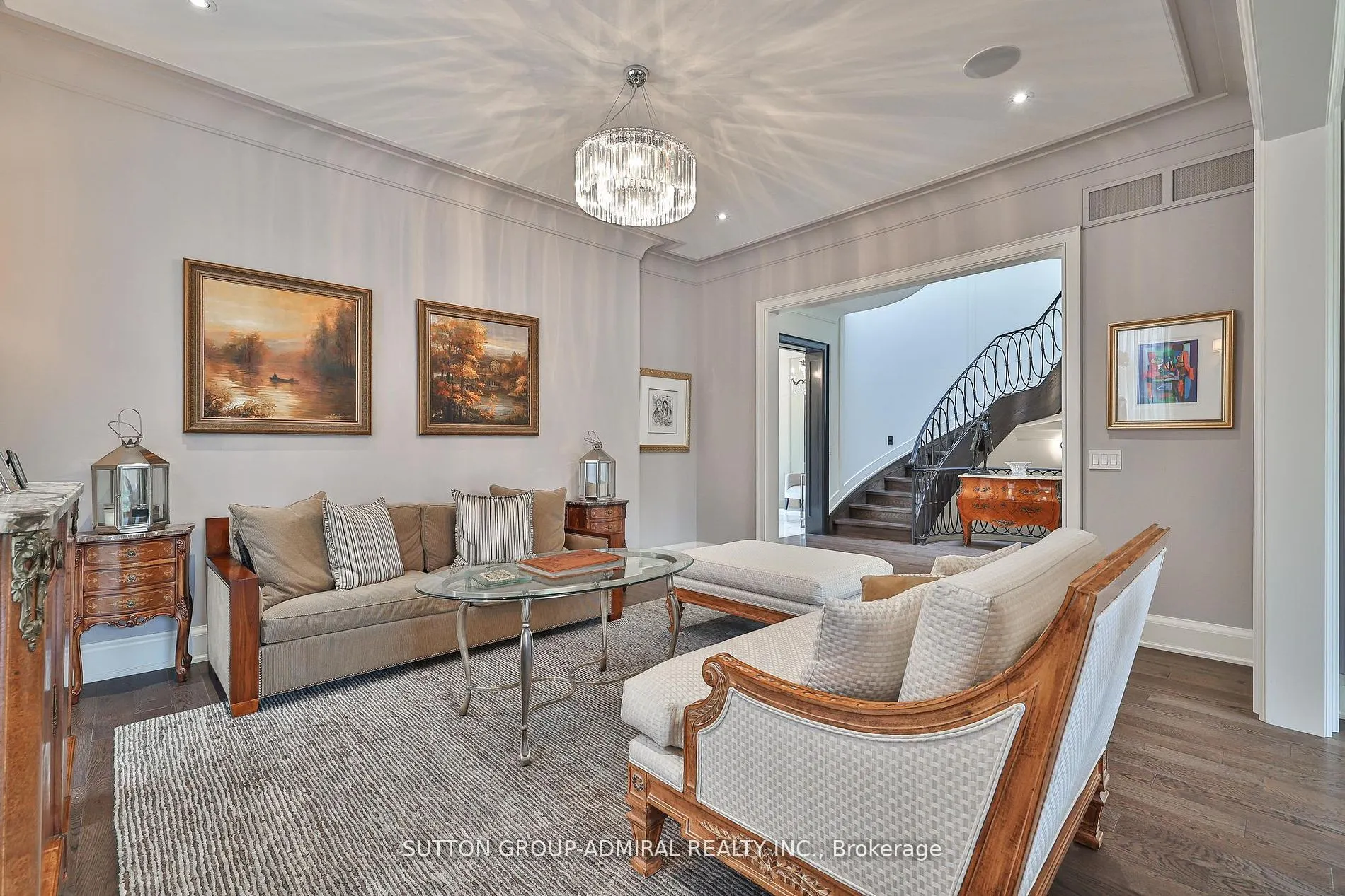 125 Sandringham Drive