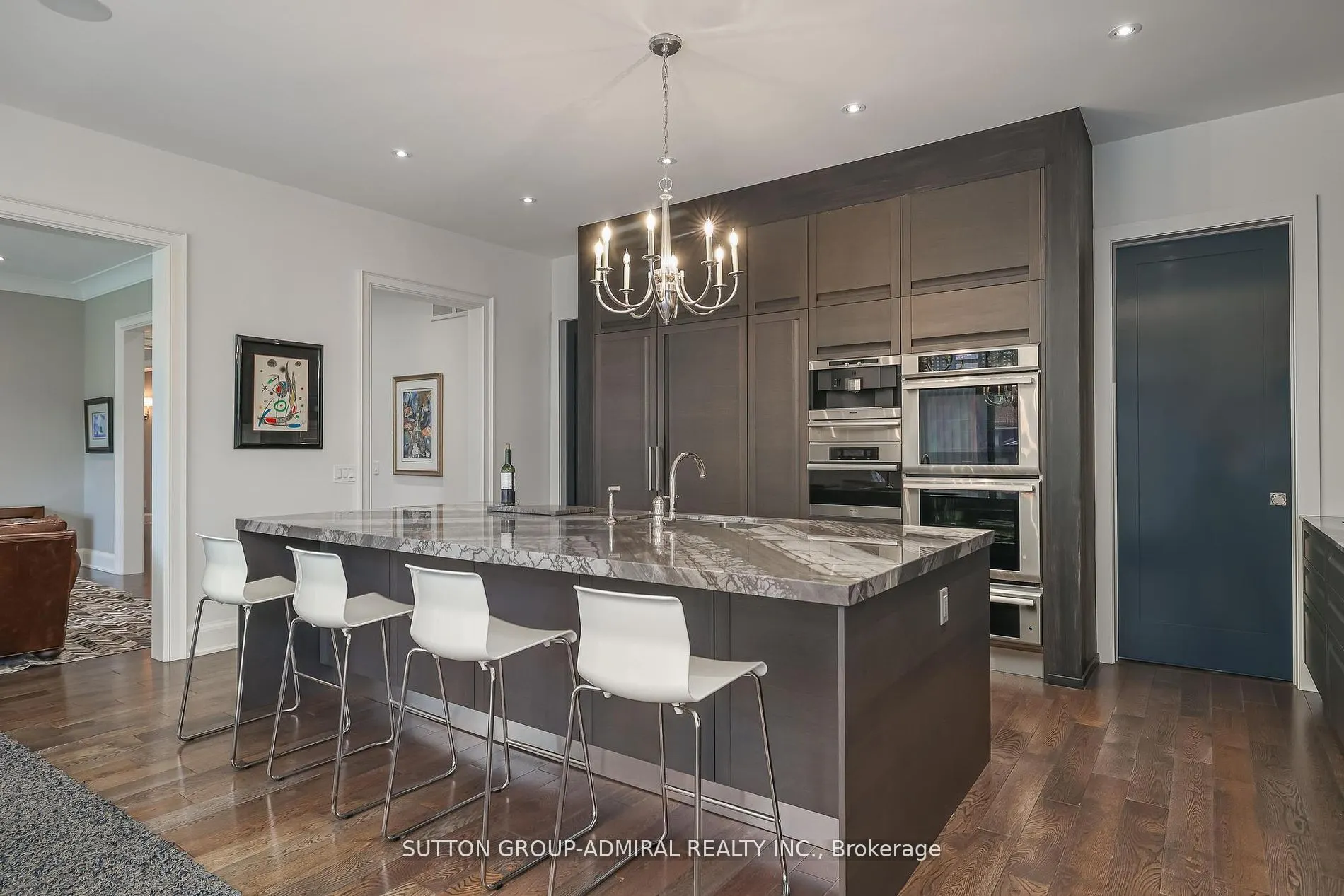 125 Sandringham Drive
