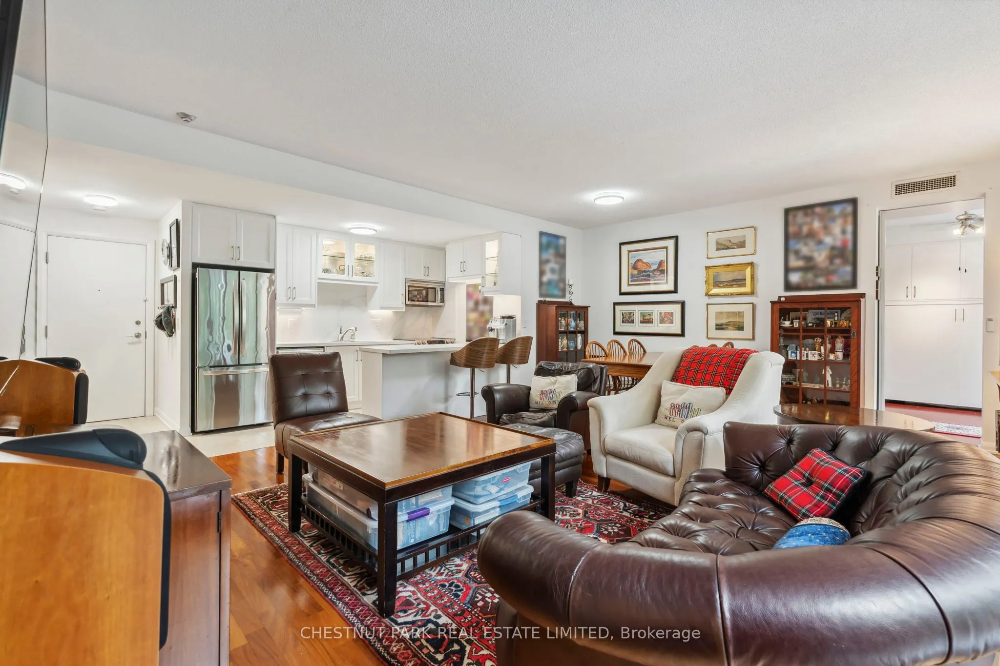 11 Soho Street, #201