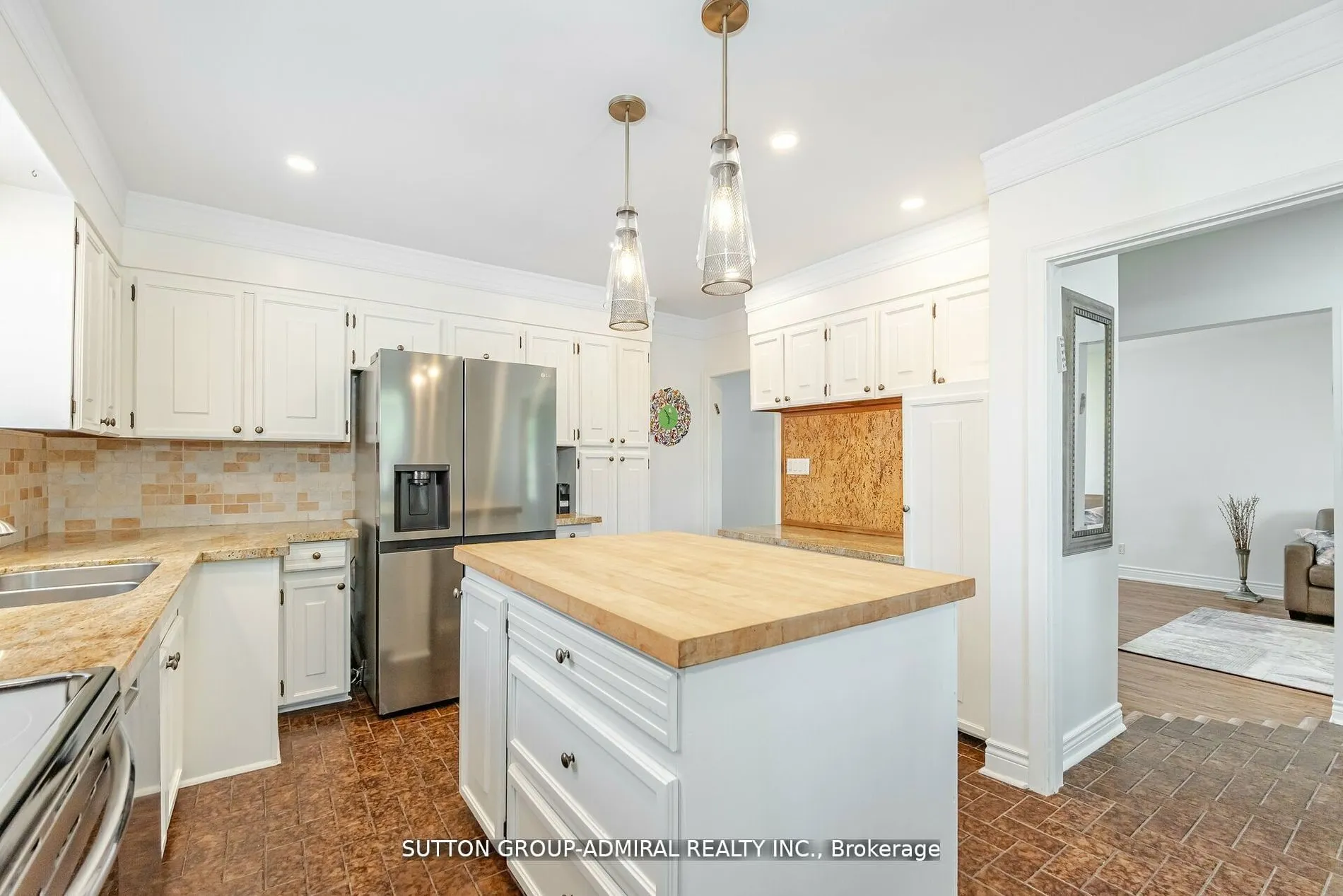 23 Vinci Crescent