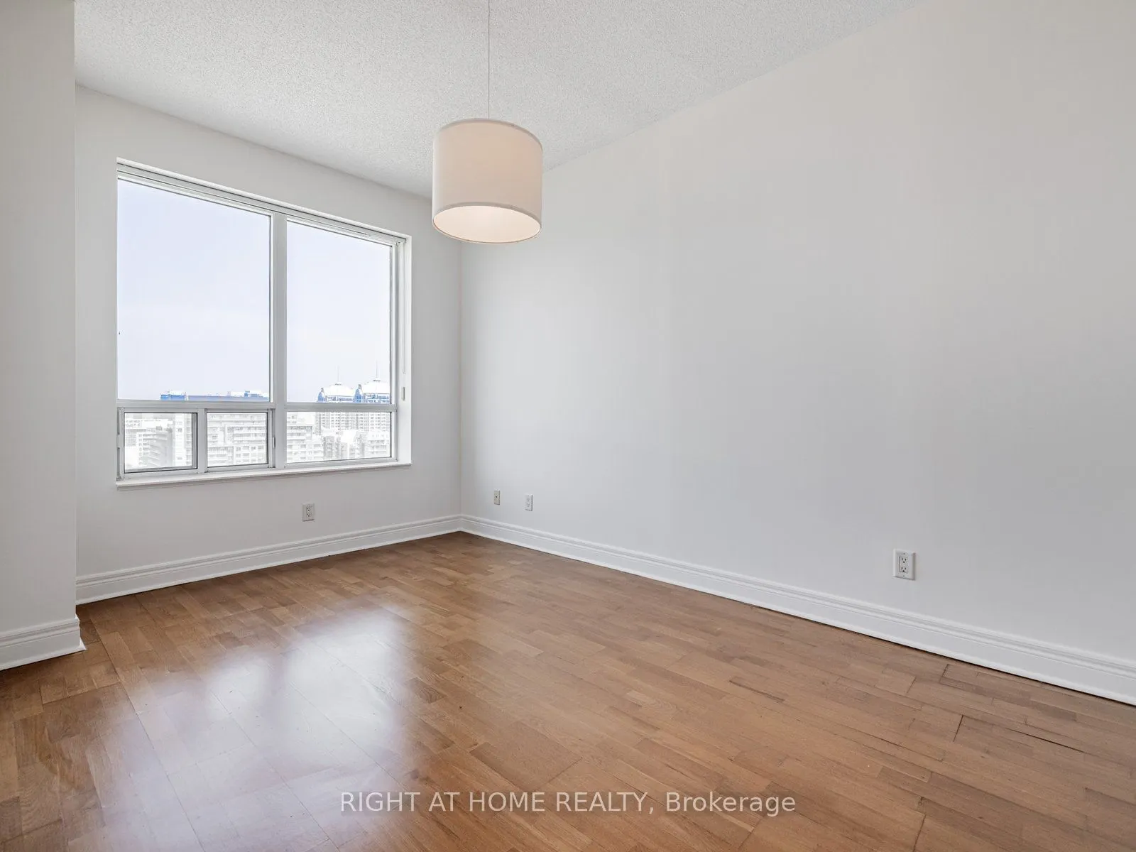 1 Clairtrell Road, #RG1