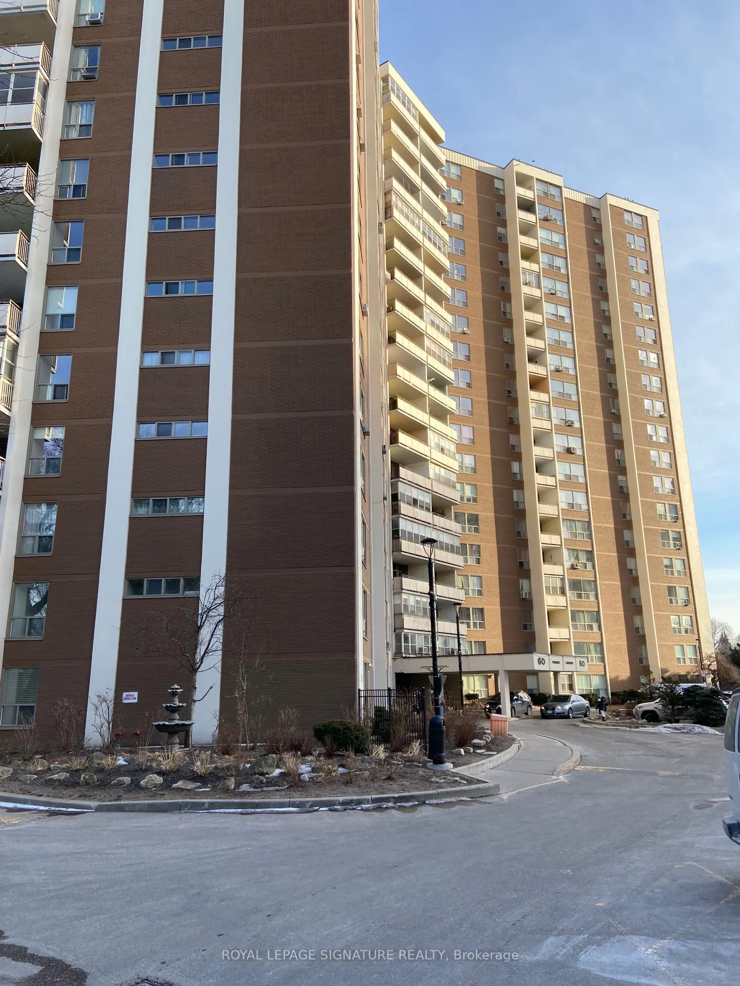 60 Pavane Linkway, #1406