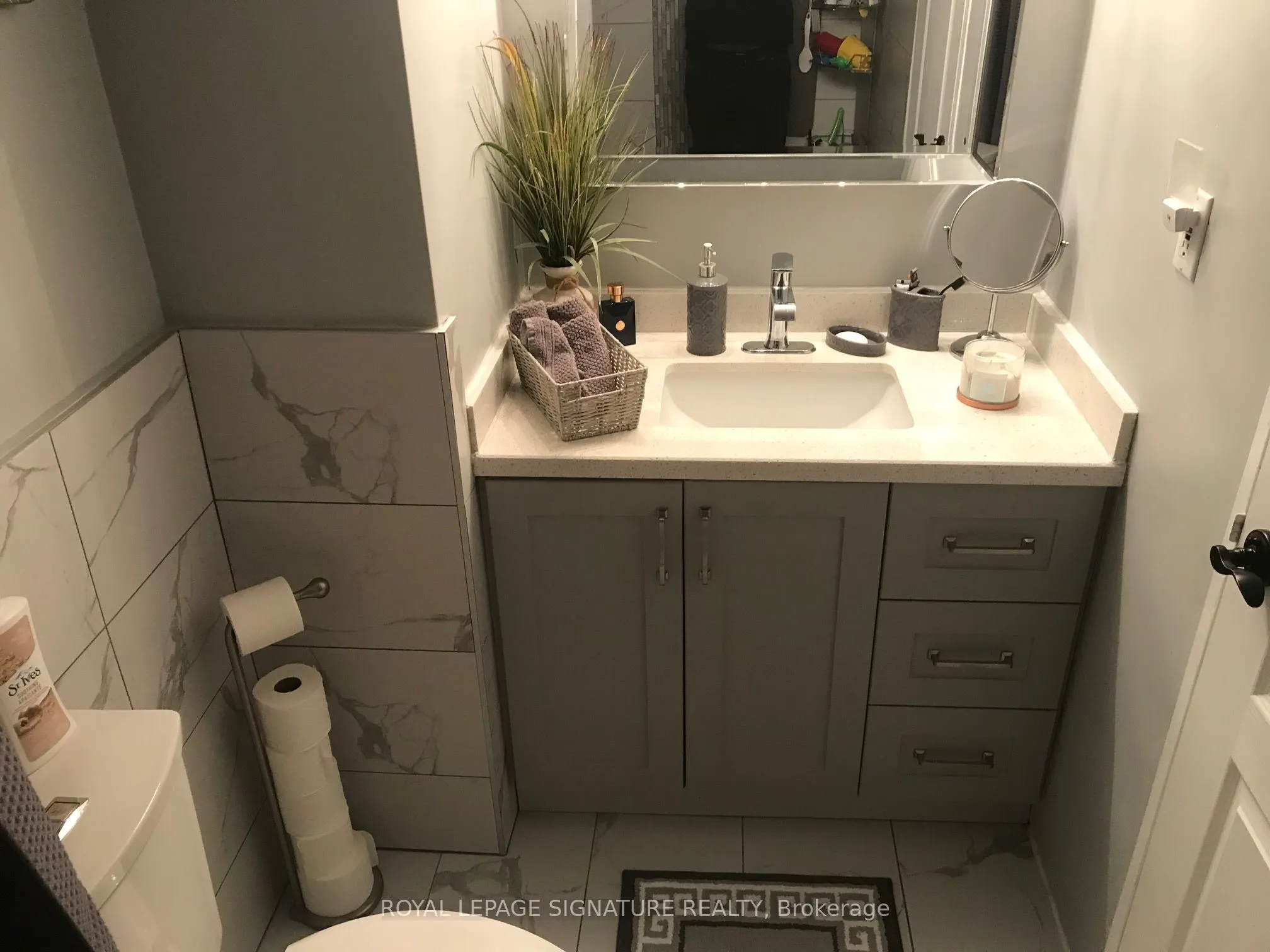 60 Pavane Linkway, #1406