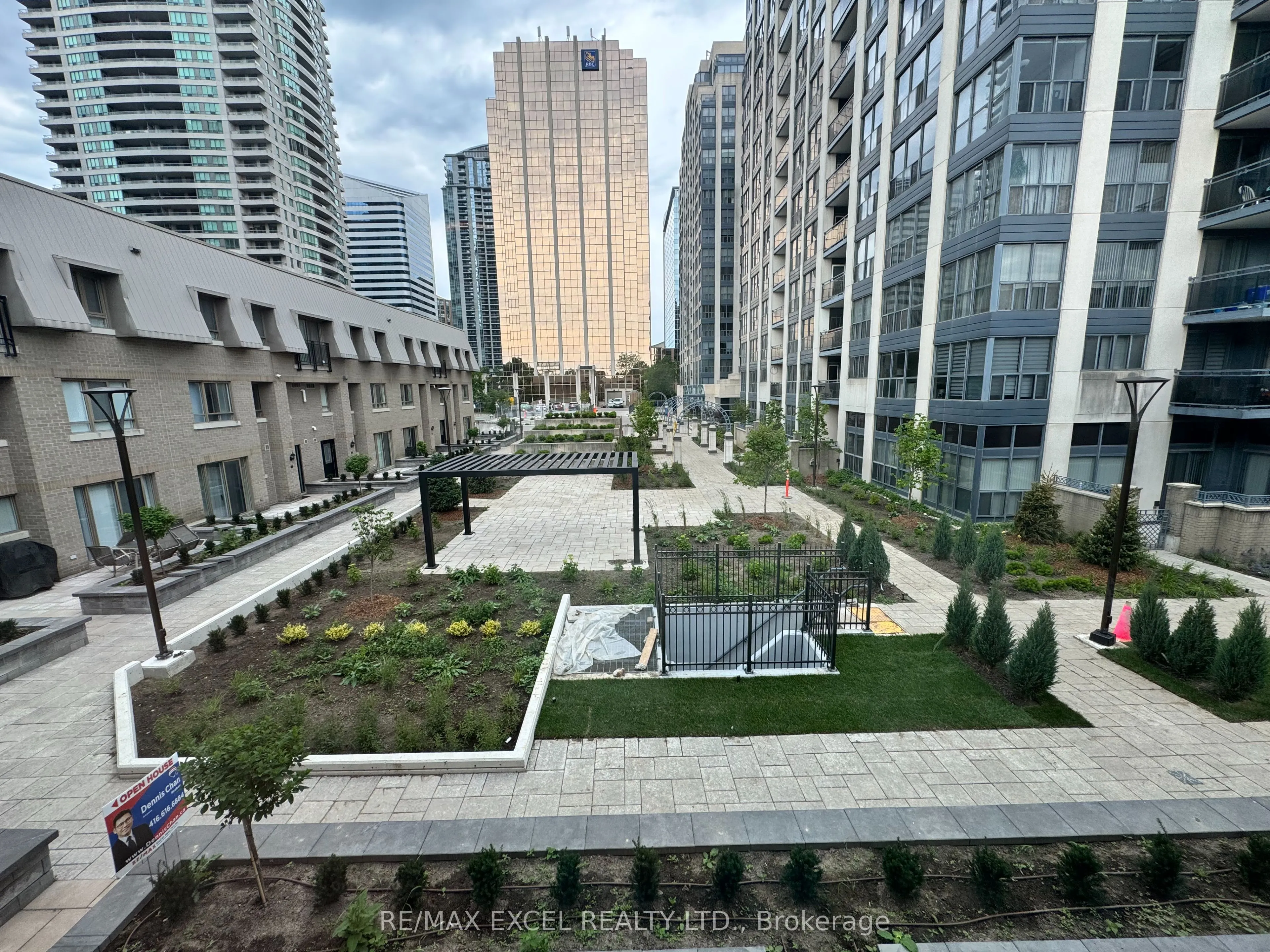 38 Hollywood Avenue, #114