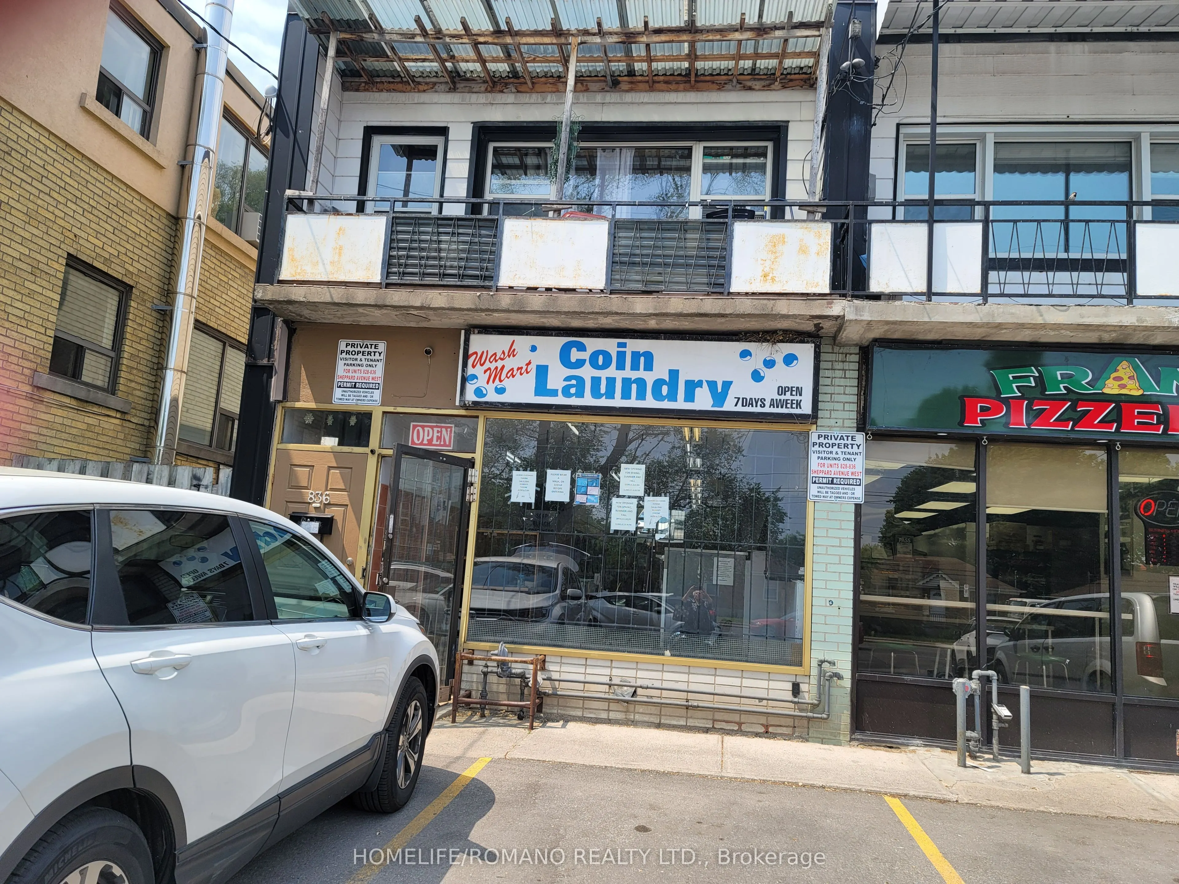 836 Sheppard Avenue W