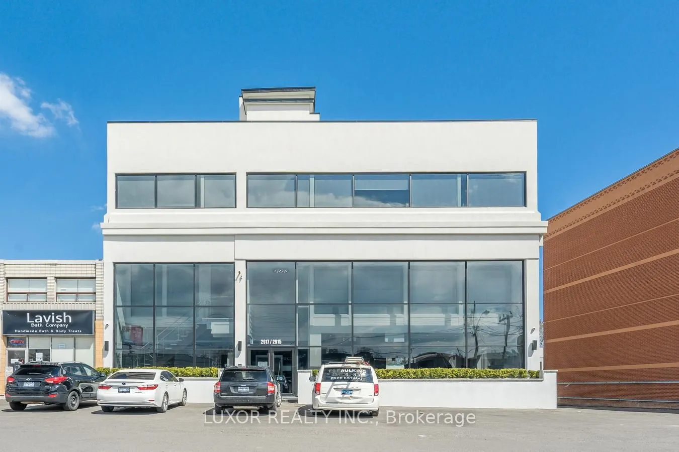 2915-17 Dufferin Street