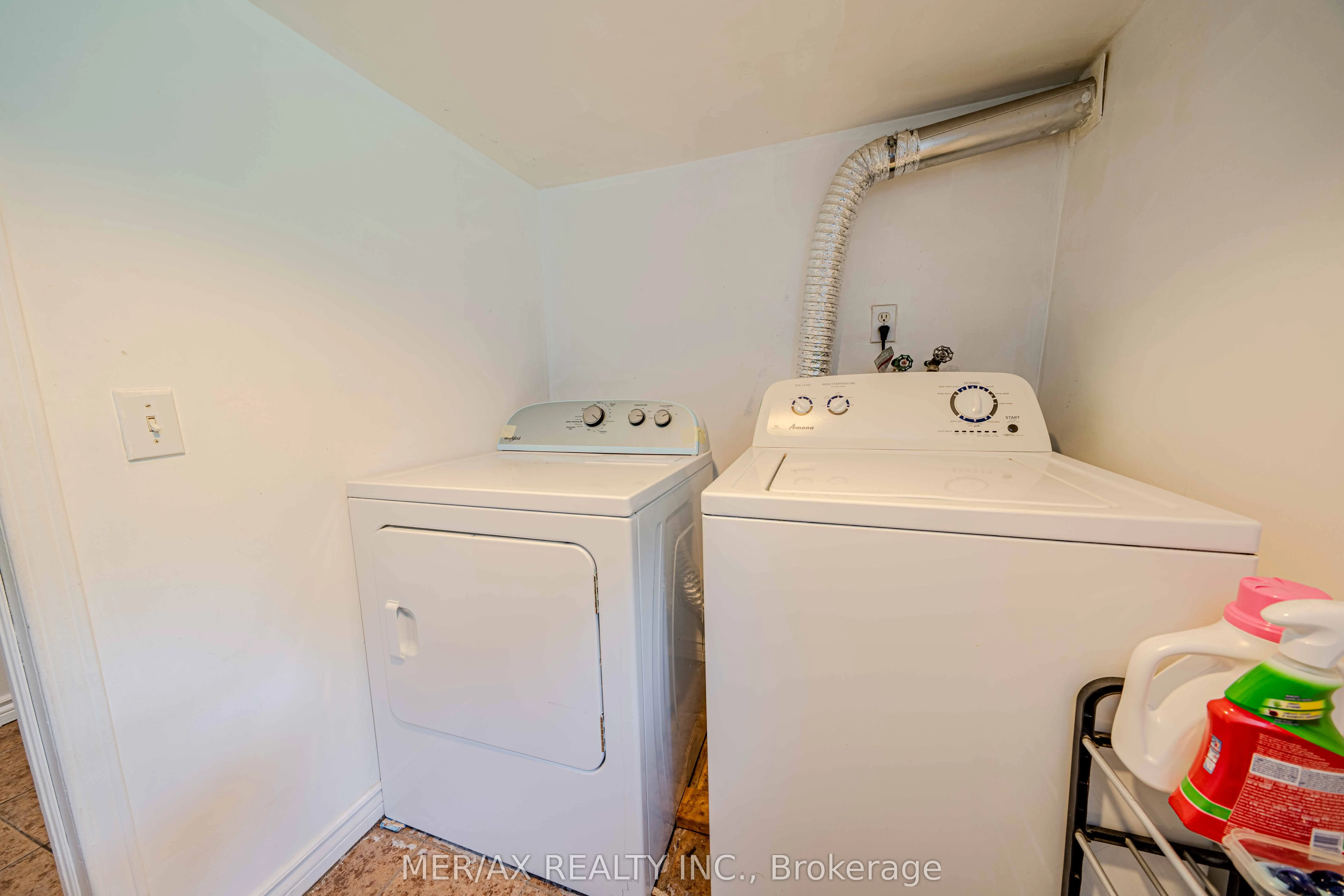 91 Steeles Avenue E