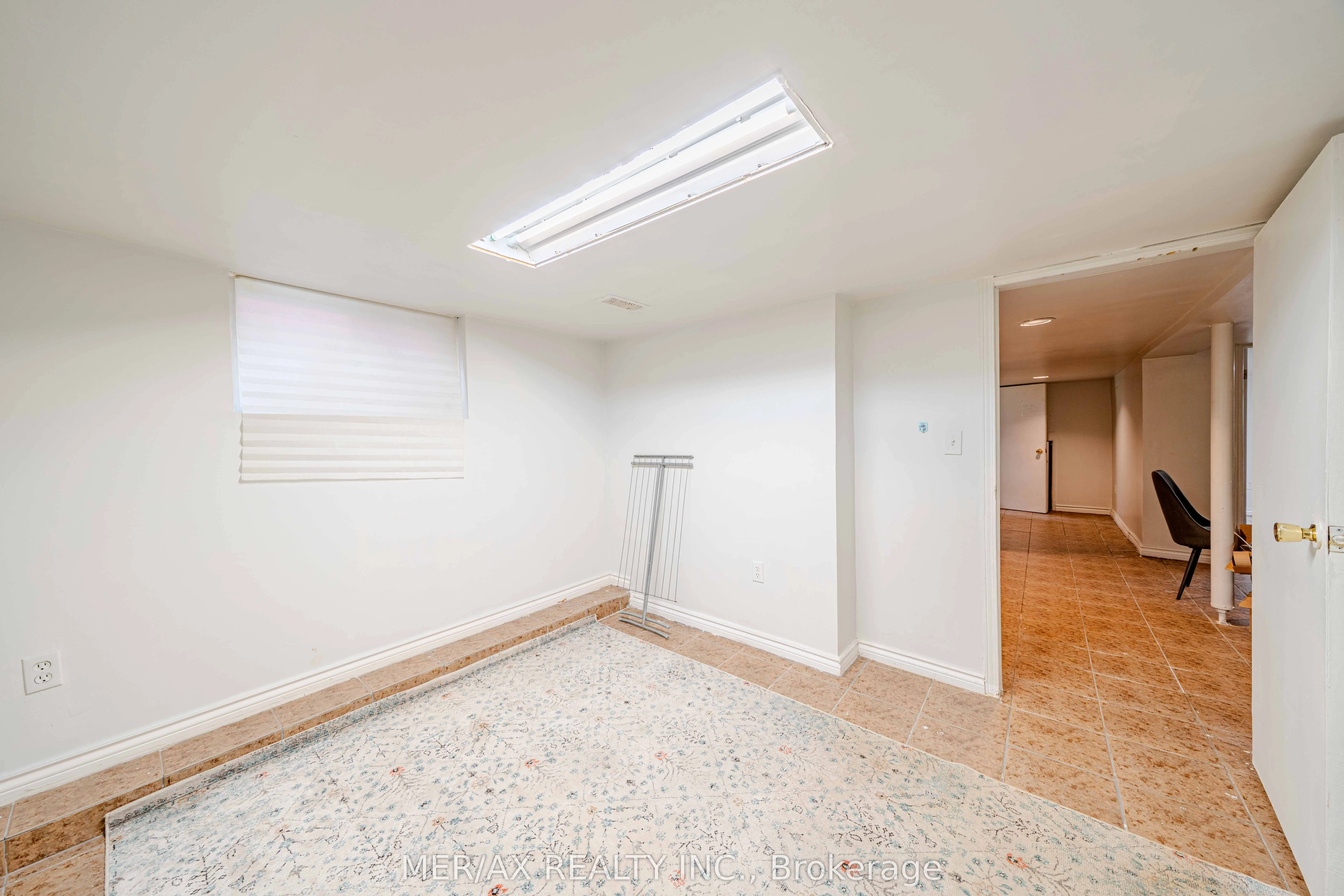 91 Steeles Avenue E