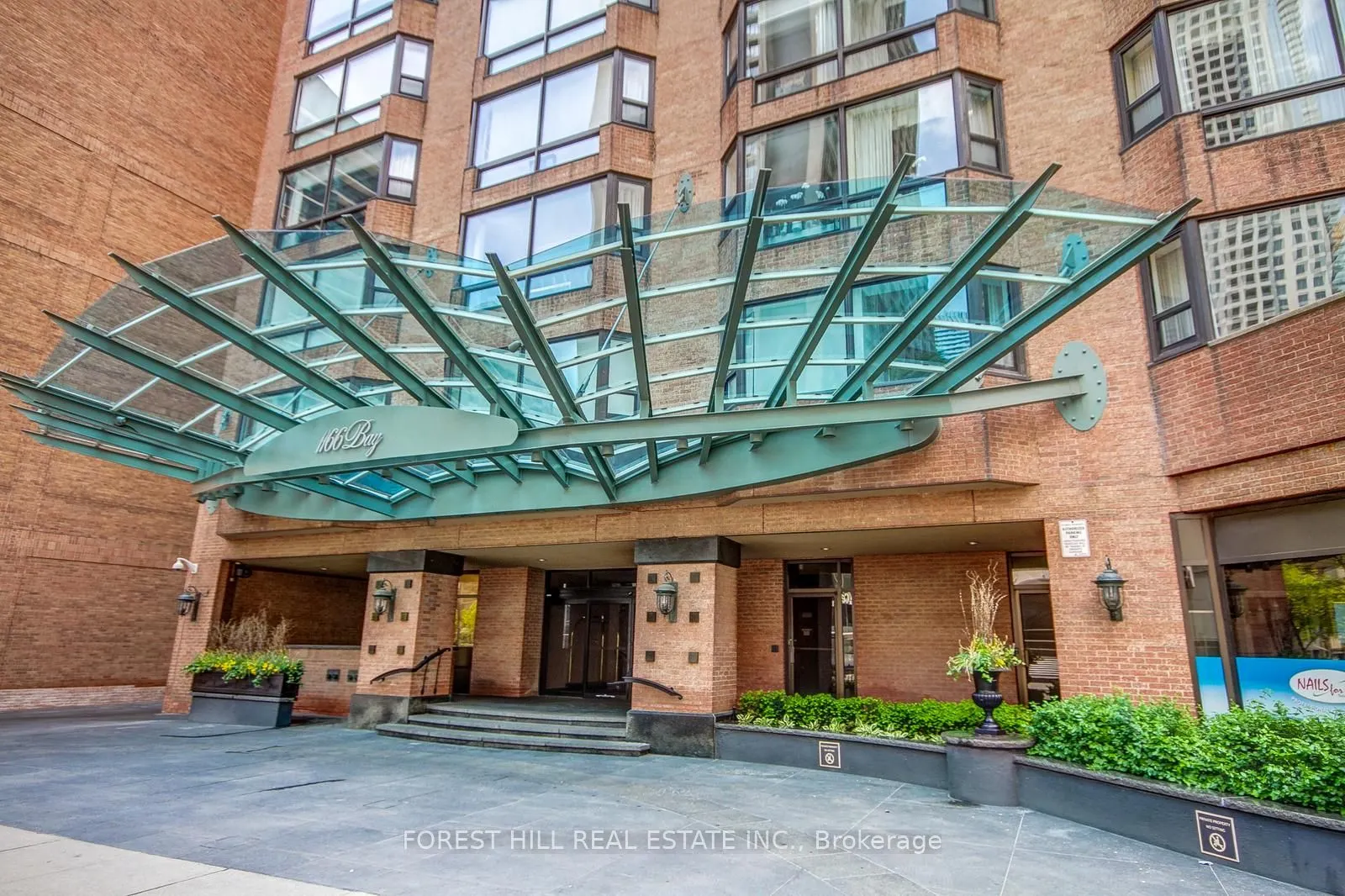1166 Bay Street, #1105