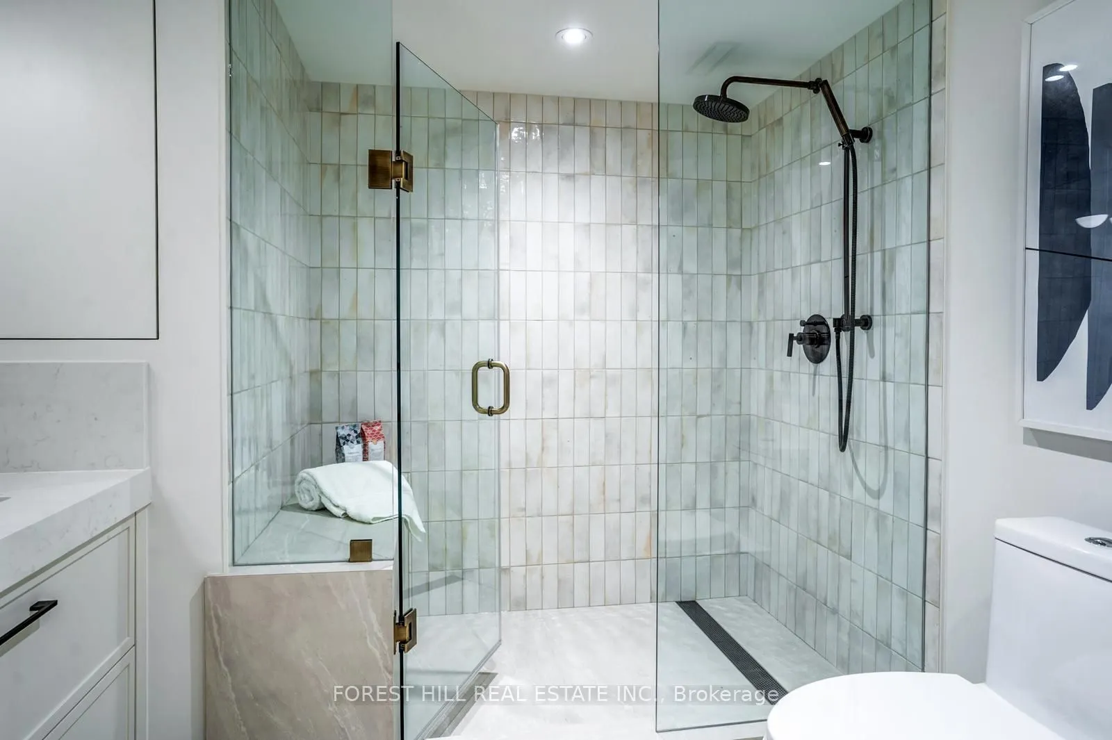 1166 Bay Street, #1105